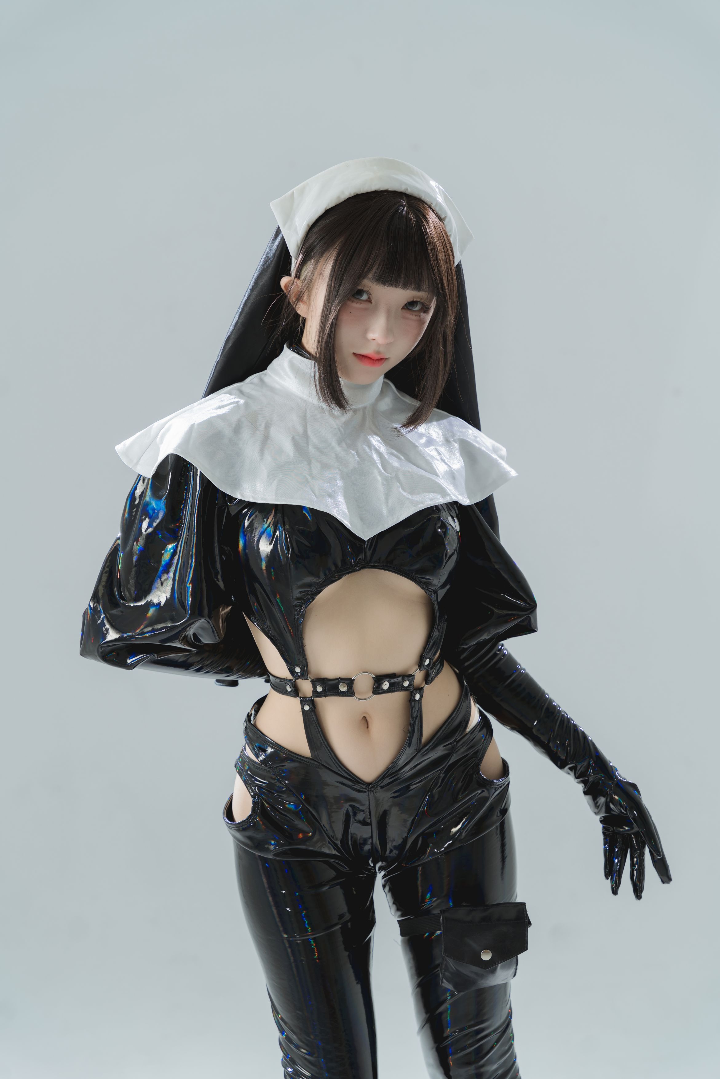 花玲漆皮修女38p10月2打赏群资源原版写真