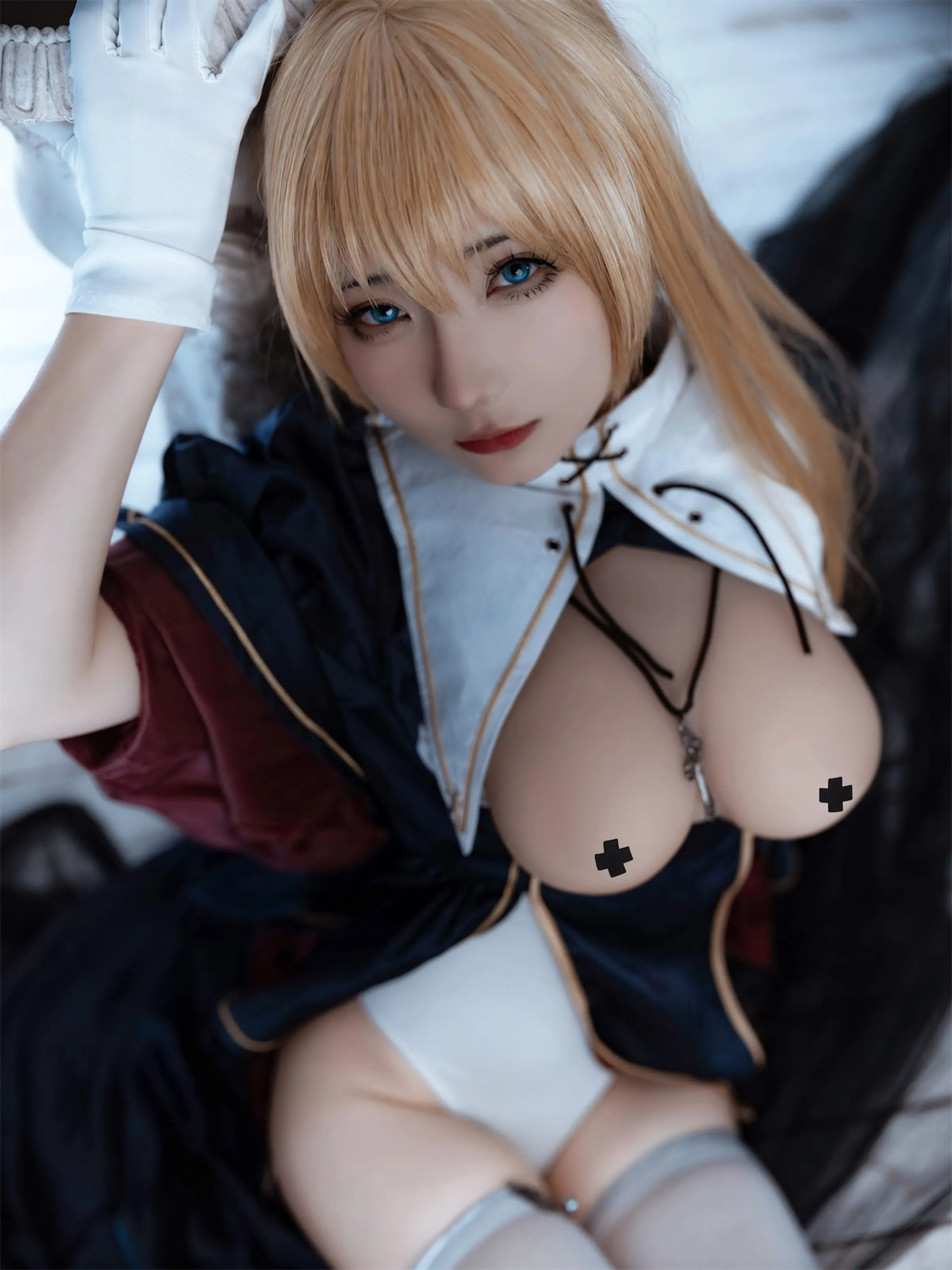 是三不是世w夏洛特修女48P186MB夏洛特修女cos48张186MB独家发布