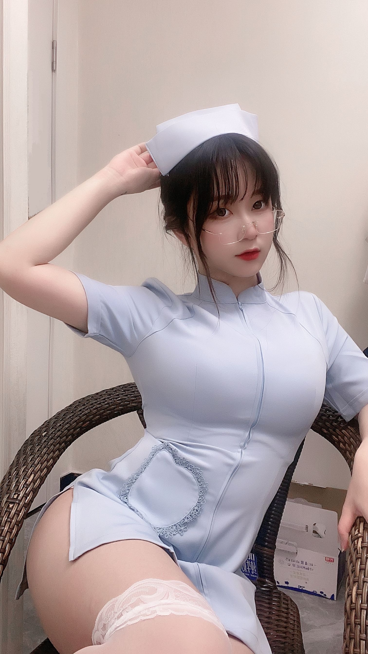 奇行家狗崽NO07七三蓝护士16P80MB0425人气写真