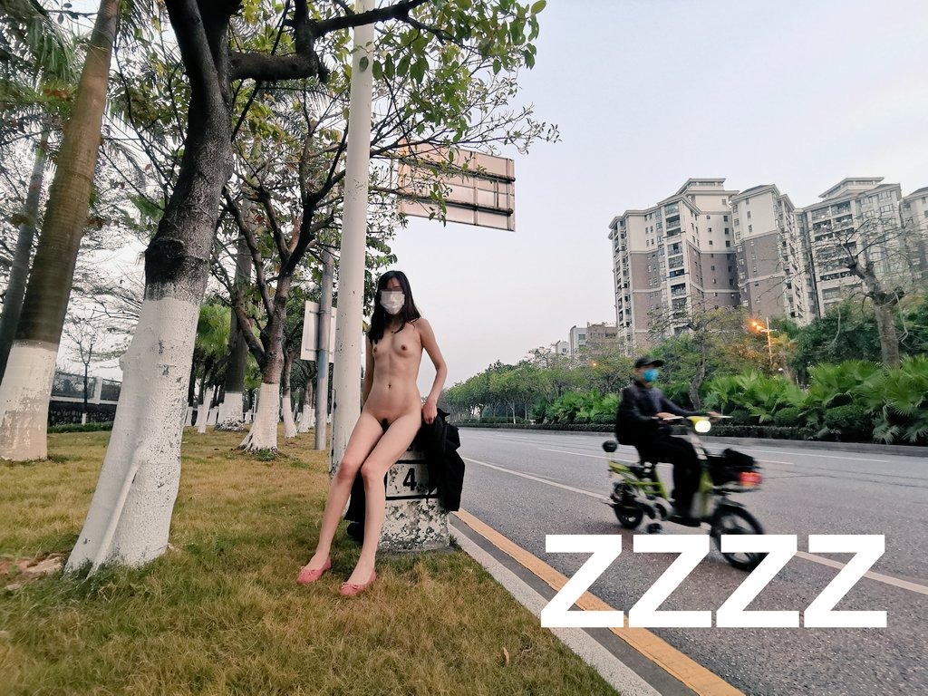 广州情侣ZZZZ全裸露出126P0812免费体验