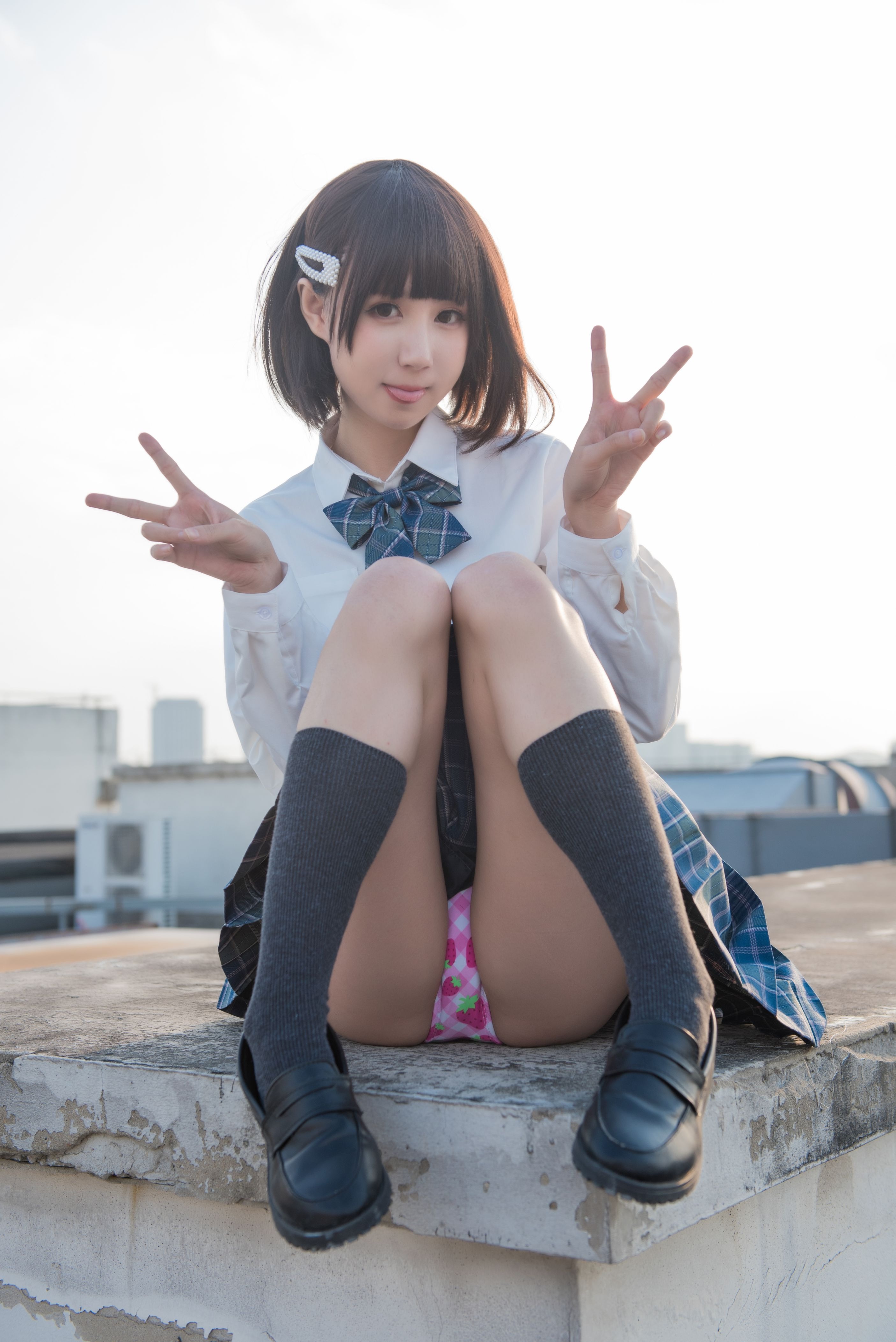 西园寺南歌NO01少女裙底高分推荐