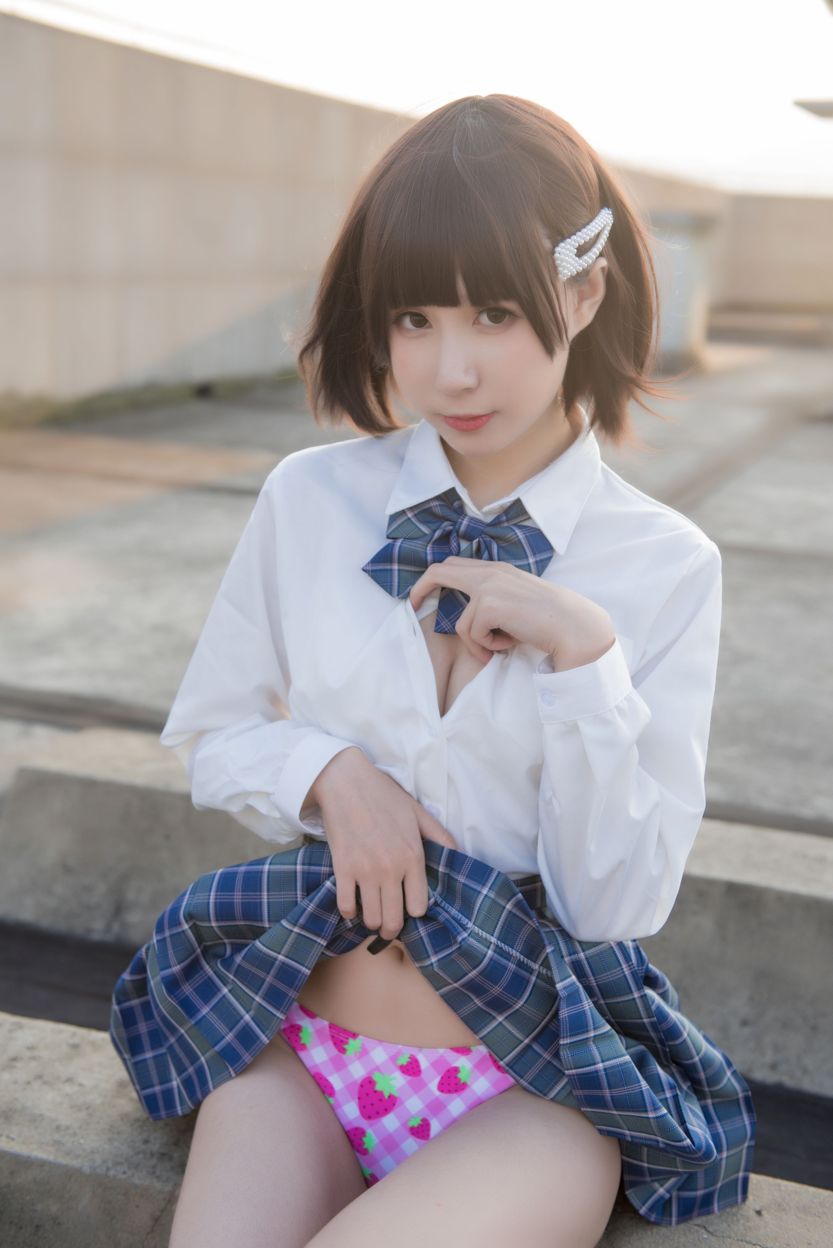 西园寺南歌NO01少女裙底高分推荐