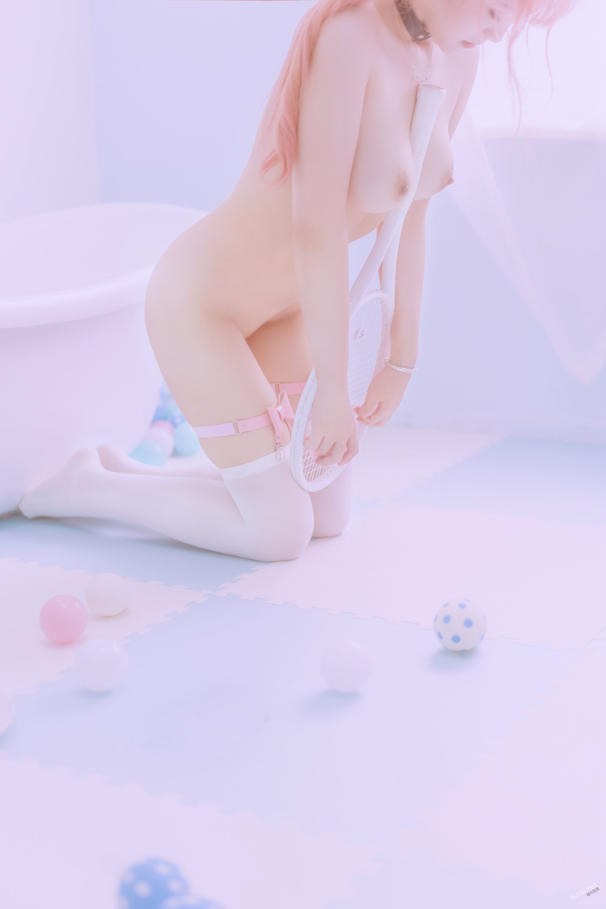 一只云烧绯红女仆0614原版写真
