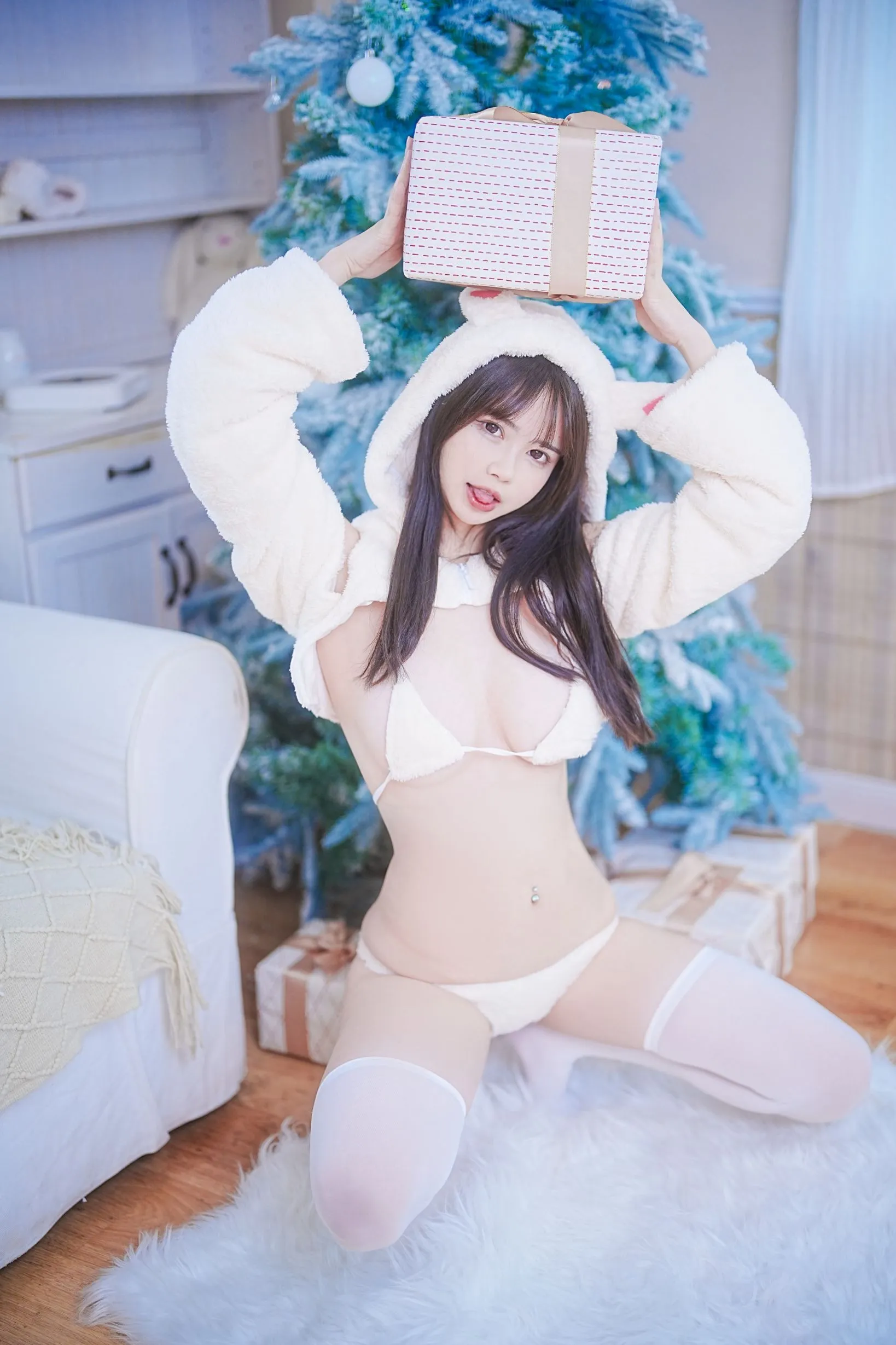 Tina很妖孽呀小兔子乖乖52P699MB高清全套