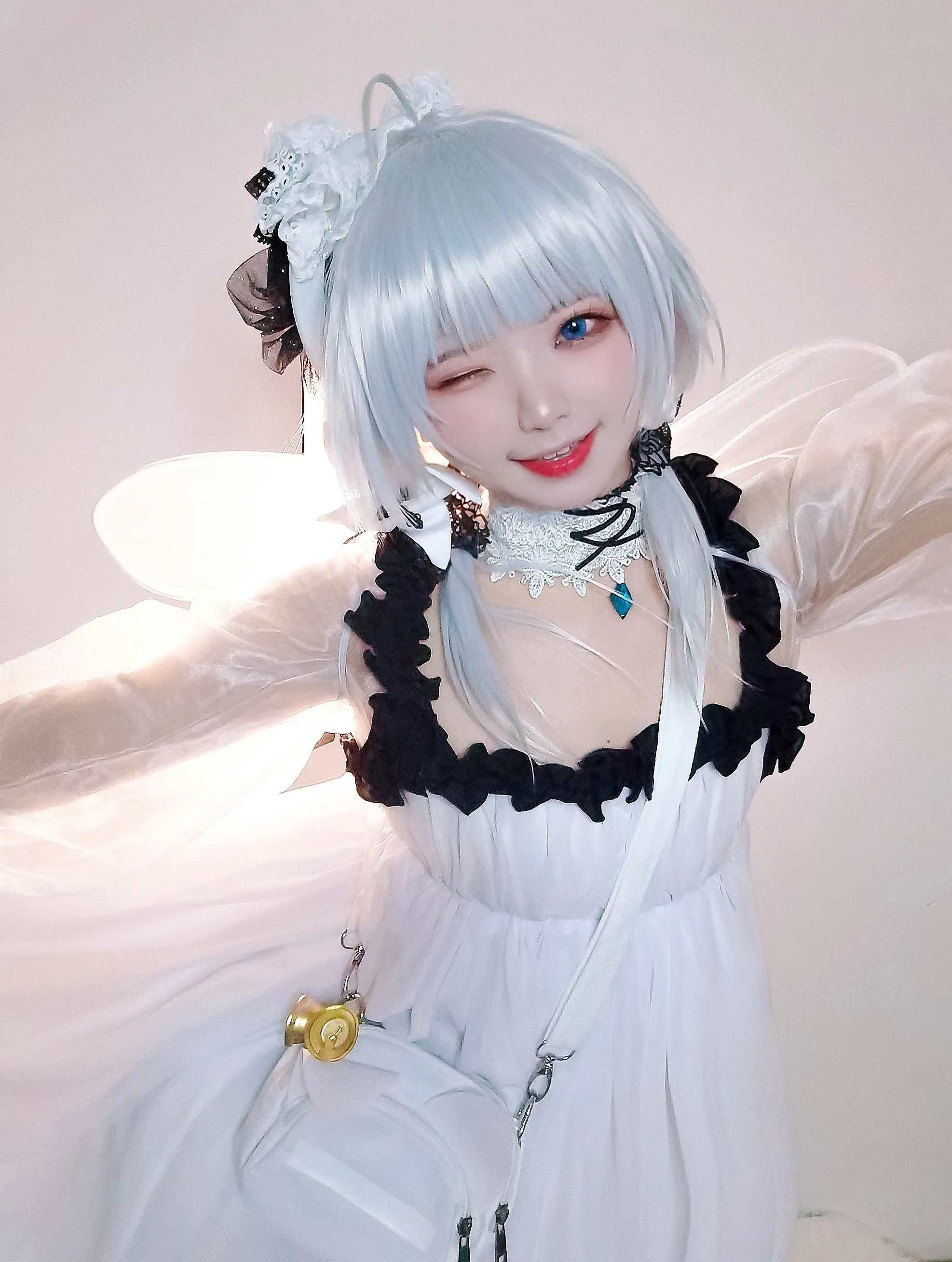 伊喵君_Nya碧蓝航线小光辉19P70MB最新写真