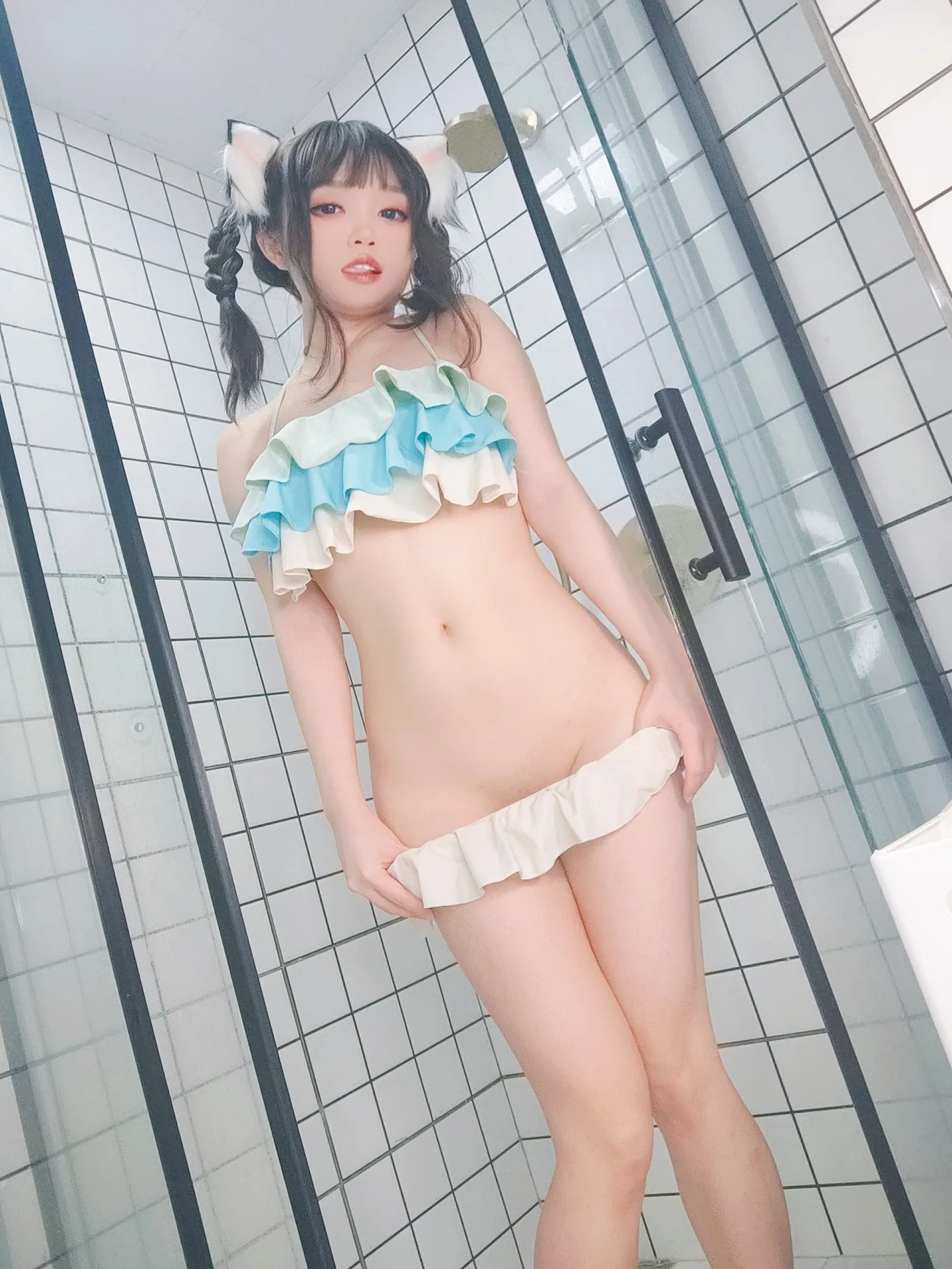 神沢永莉ckt浴室蓝白泳衣辫子70P116MB网红写真