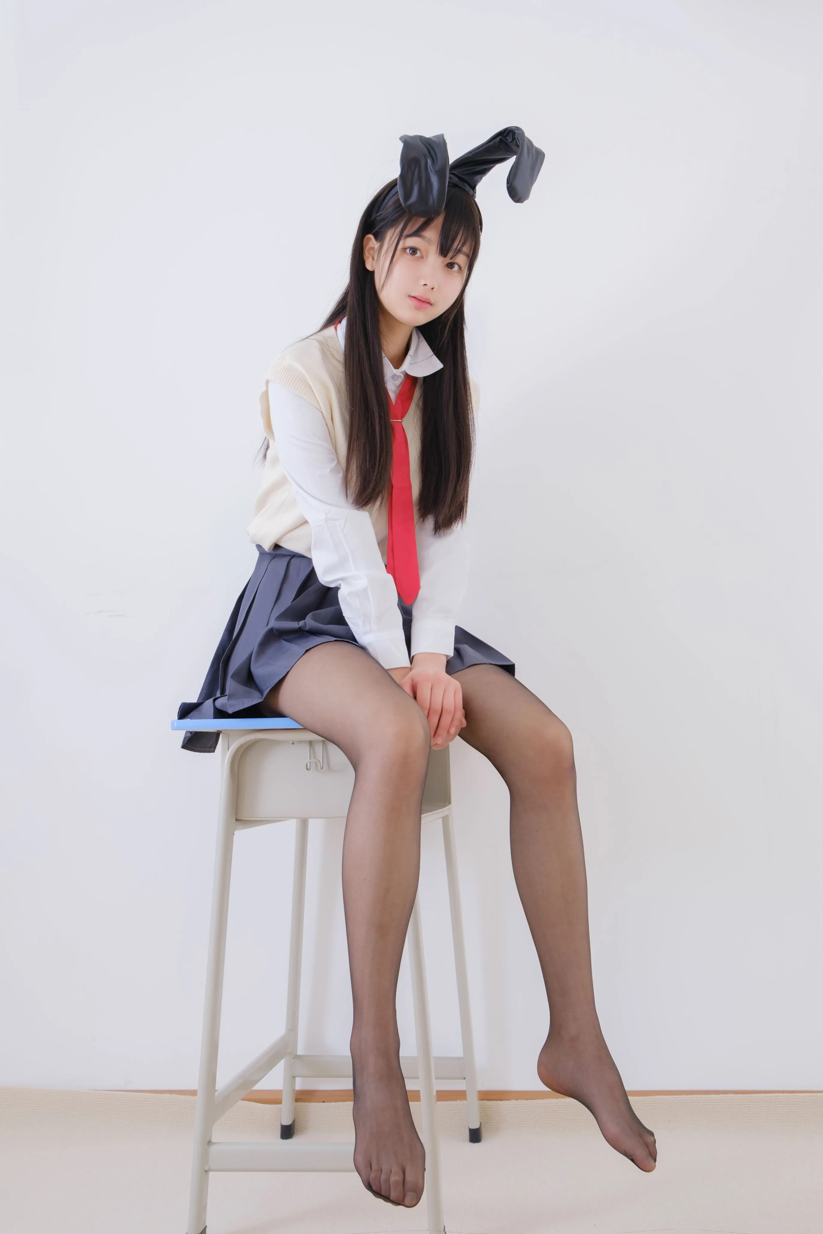 VIP夜夜麻衣学姐87P1V306G青春猪头麻衣学姐cos夜夜87图1视频306G首发资源