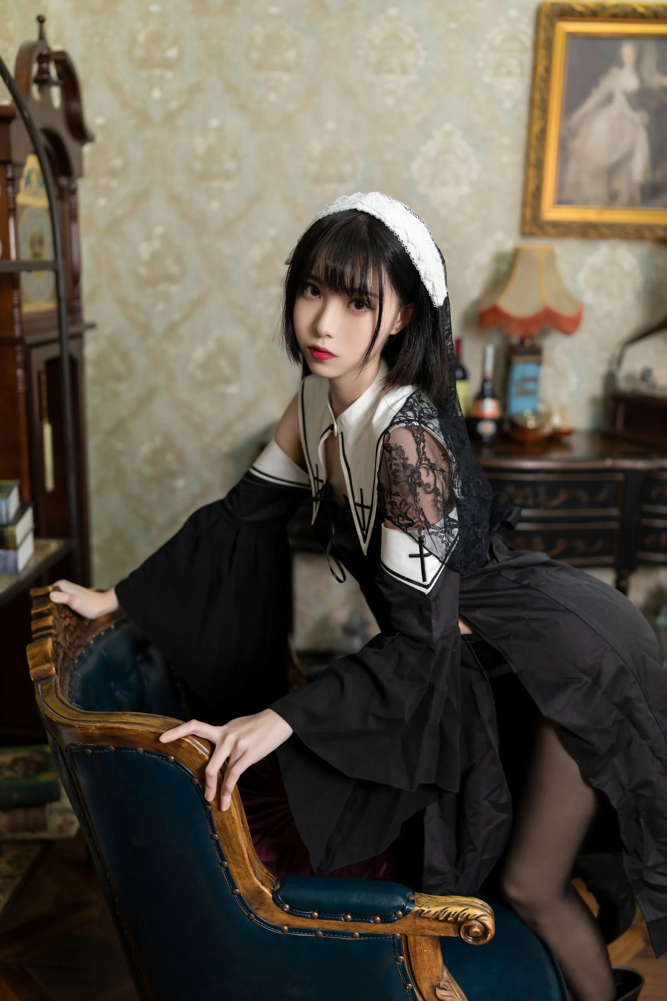 许岚LAN暗黑修女40P640MB免费福利