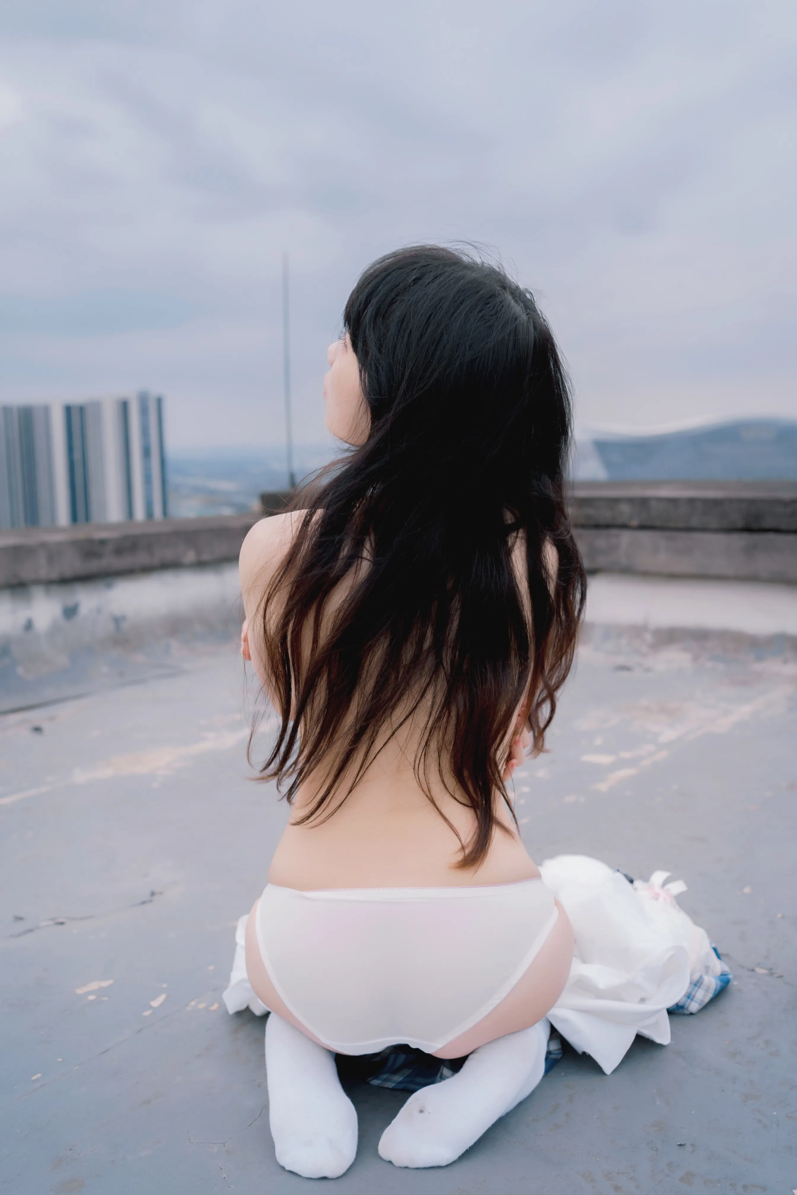 usejan蓝蓝等风来42P84MB人气合集