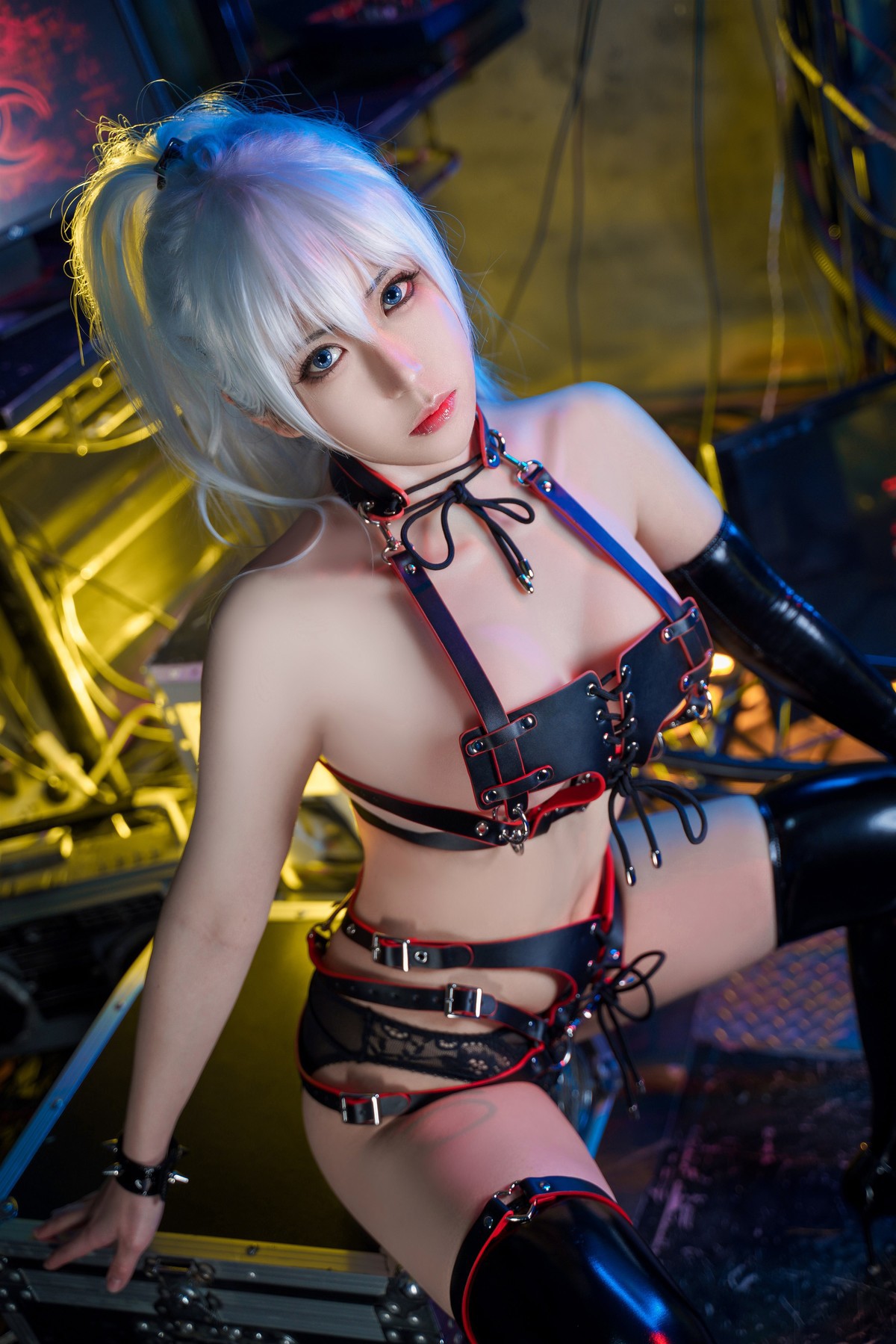 Cosplay虎森森LeatherQueen原版写真