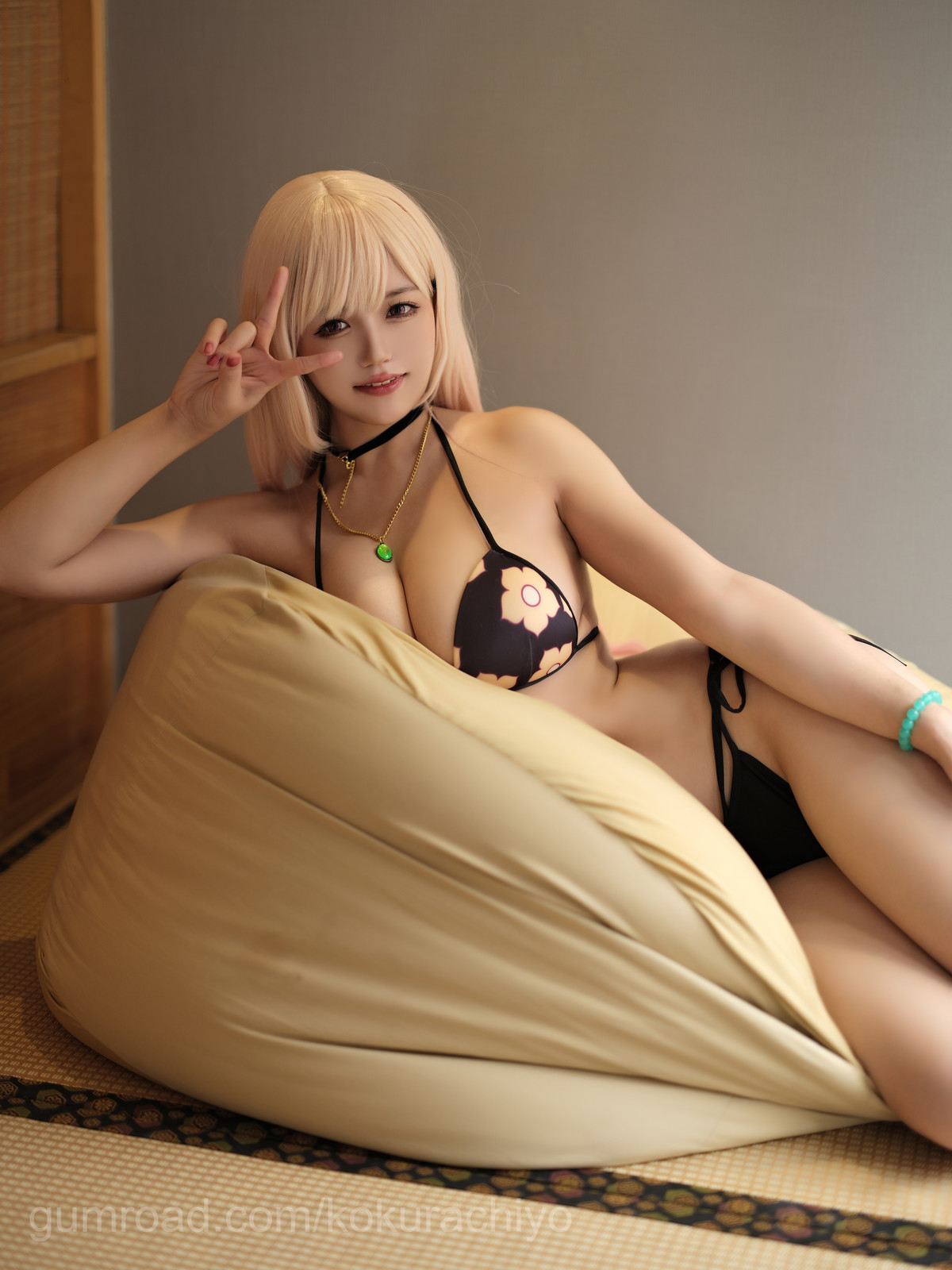 Cosplay小仓千代w喜多川海夢泳装人气写真