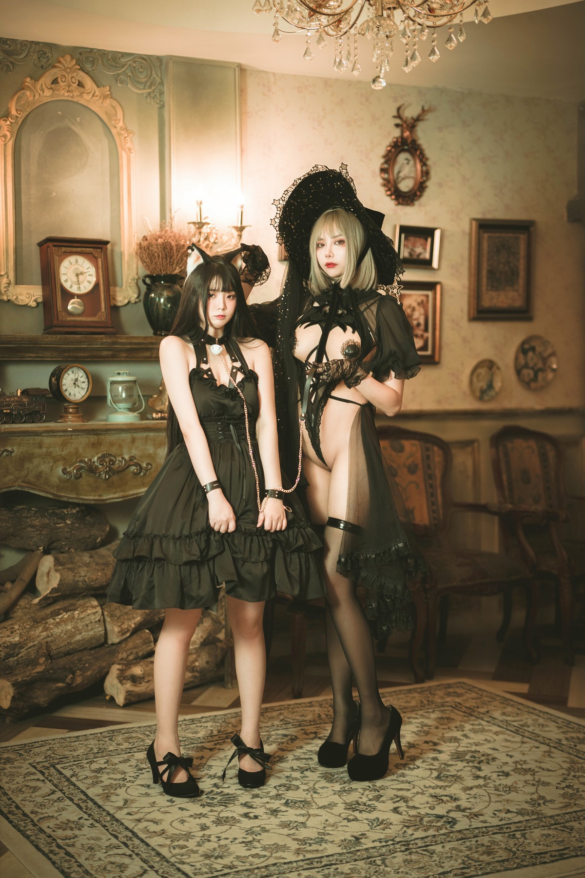 Cosplay香草喵露露杨枝甘露灰色花花蕾丝最新写真