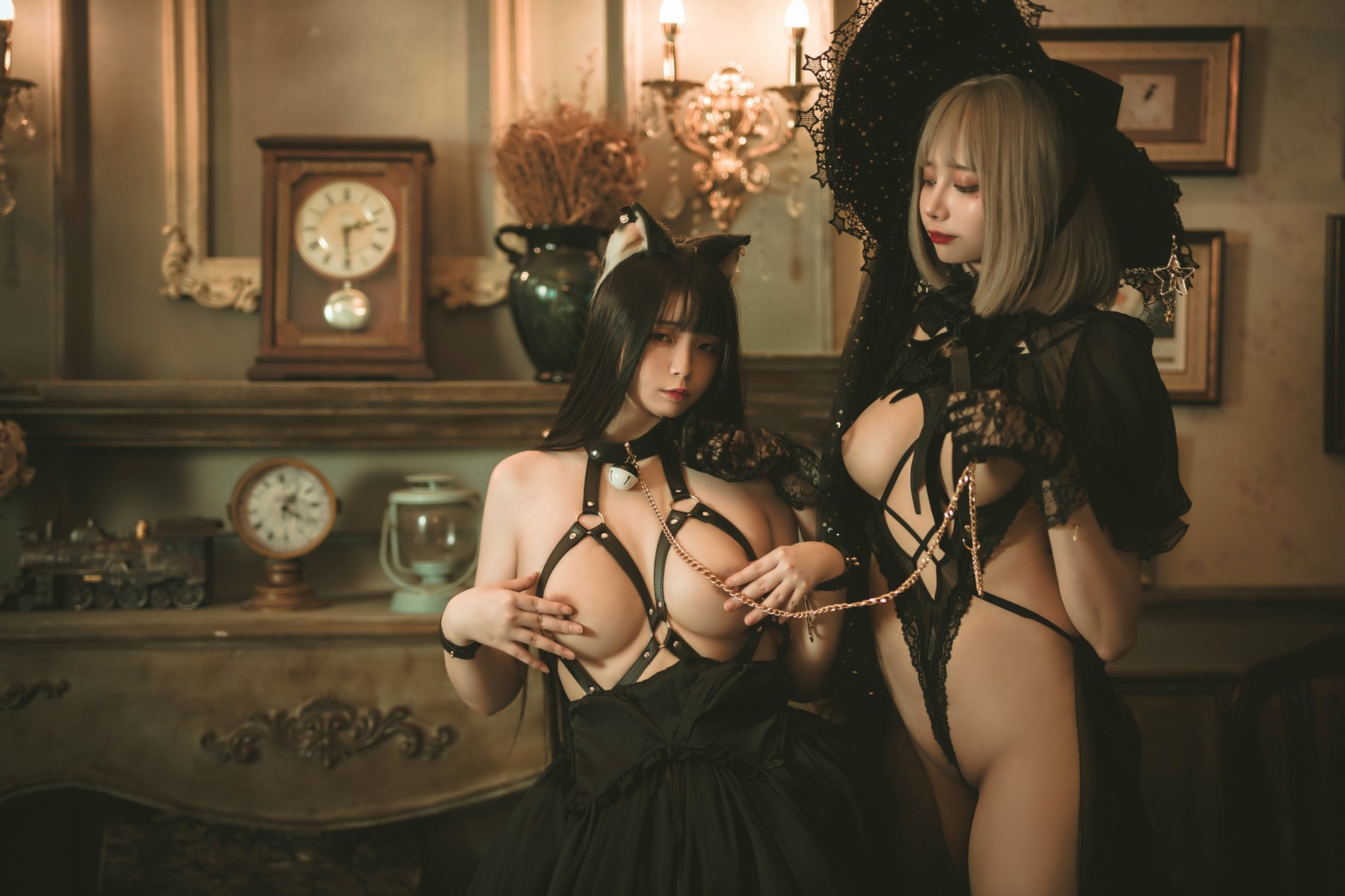 Cosplay香草喵露露杨枝甘露灰色花花蕾丝最新写真