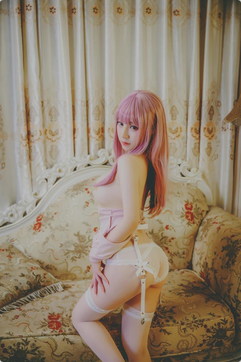 Cos尤猫醒醒白丝束缚衣27P写真集