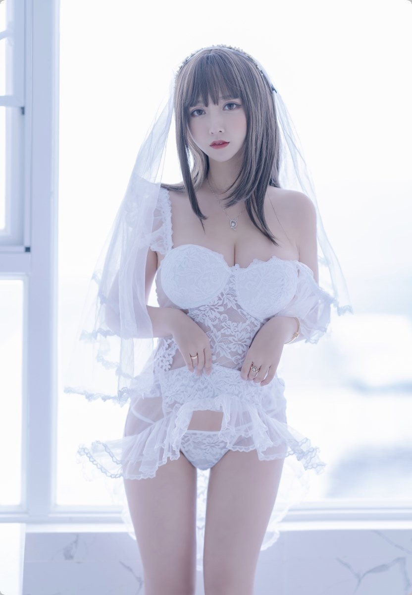 Cos过期米线线喵白雪姬61P网红写真
