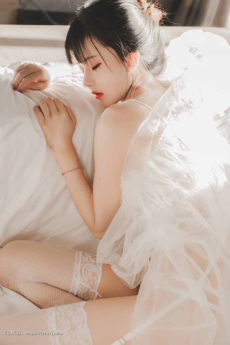 Cos桜桃喵白纱糖69P精选