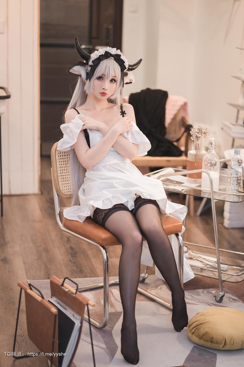 Cos凉凉子牛奶女仆45p每日必看