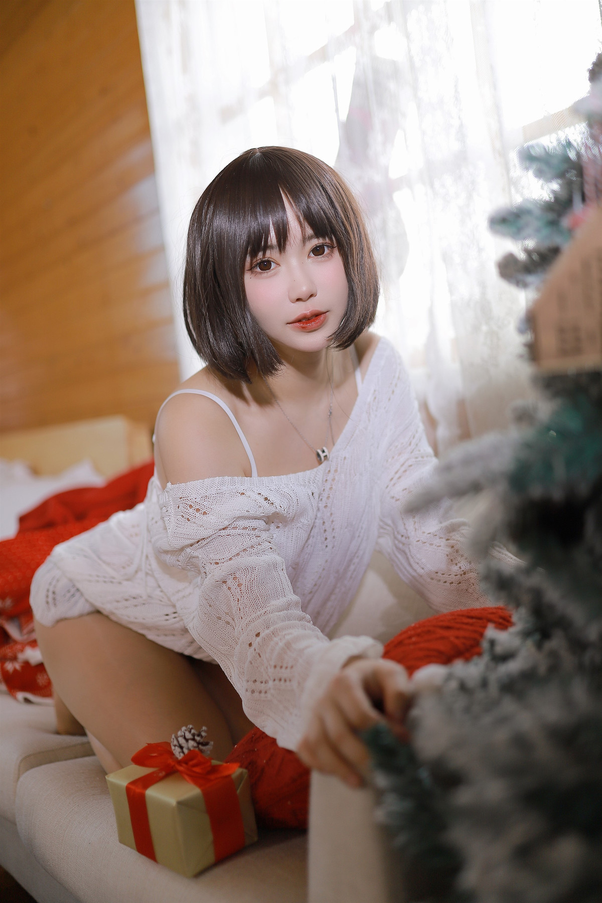 CosplayTina很妖孽呀温柔短发妹妹稀有资源