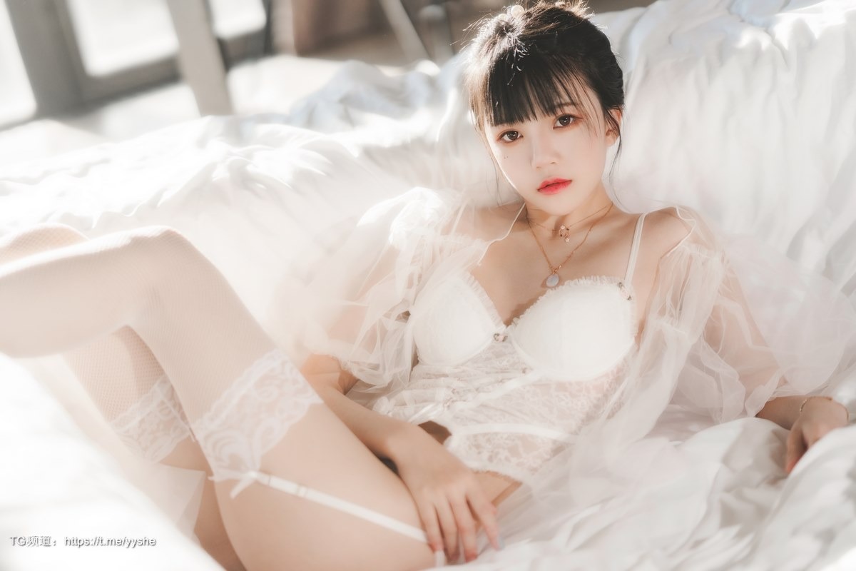 Cos桜桃喵白纱糖69P精选