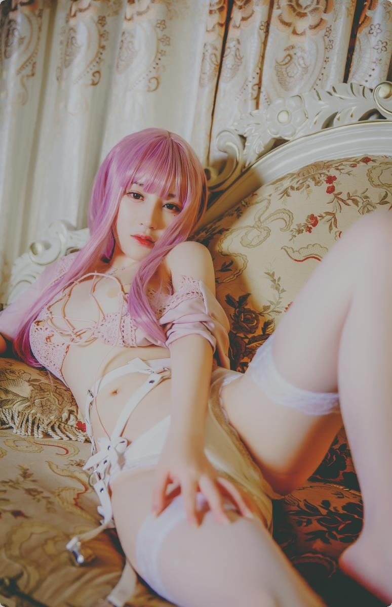 Cos尤猫醒醒白丝束缚衣27P写真集