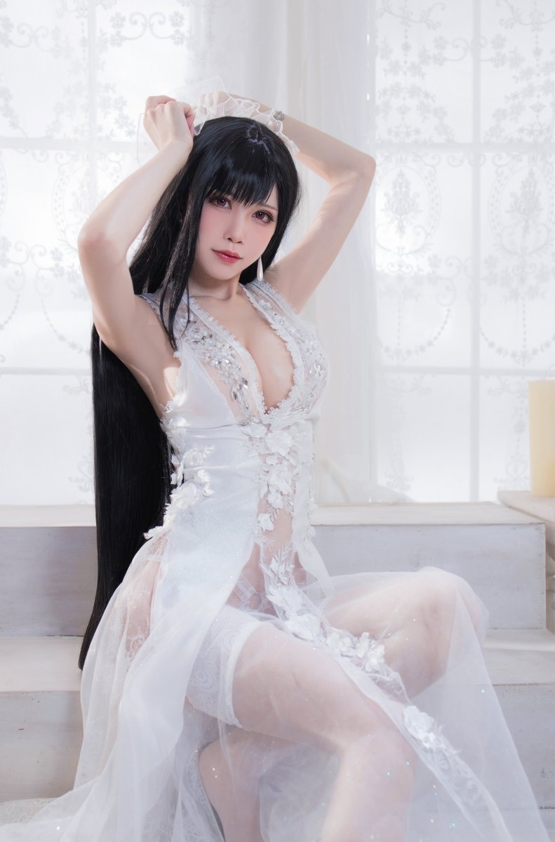 Cos水淼婚纱与蜜蜂88P首发资源