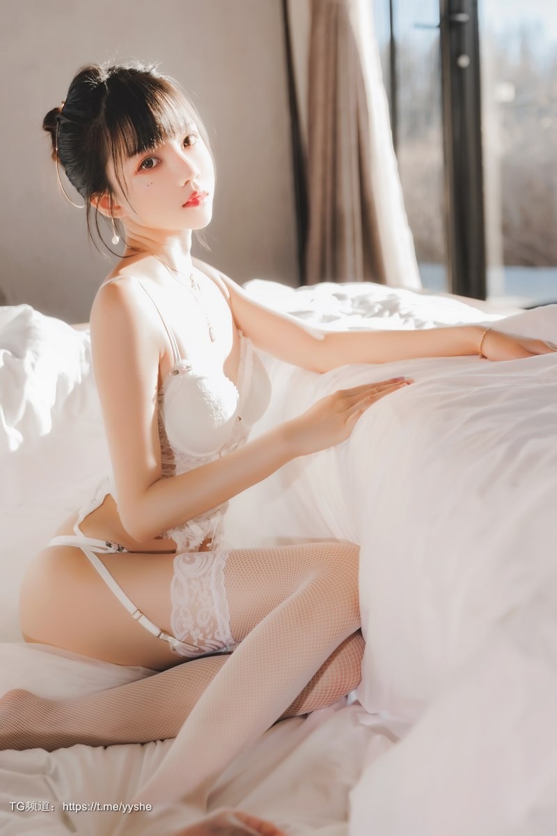 Cos桜桃喵白纱糖69P精选