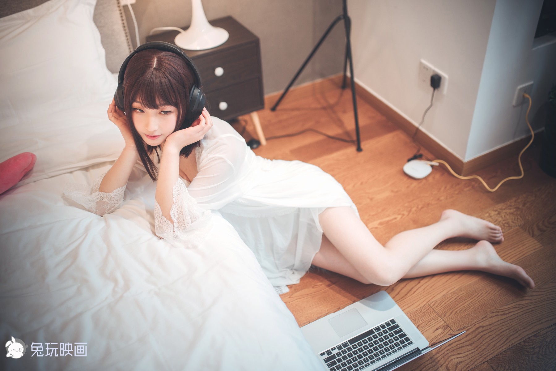 Cosplay兔玩映画居家女友最新写真