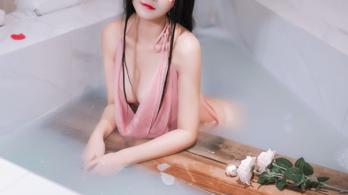 Cos三度_69花雾20P全集