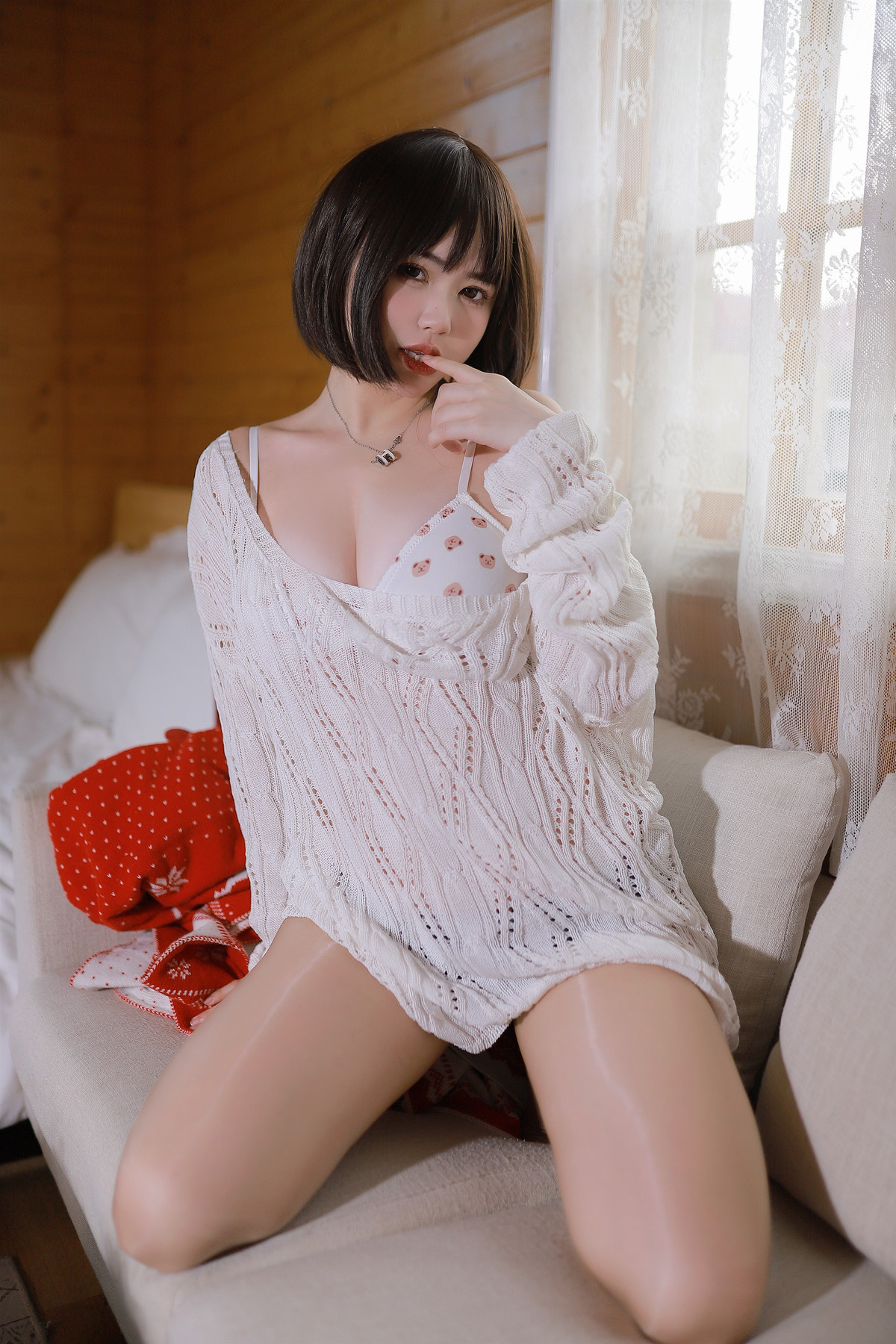 CosplayTina很妖孽呀温柔短发妹妹稀有资源