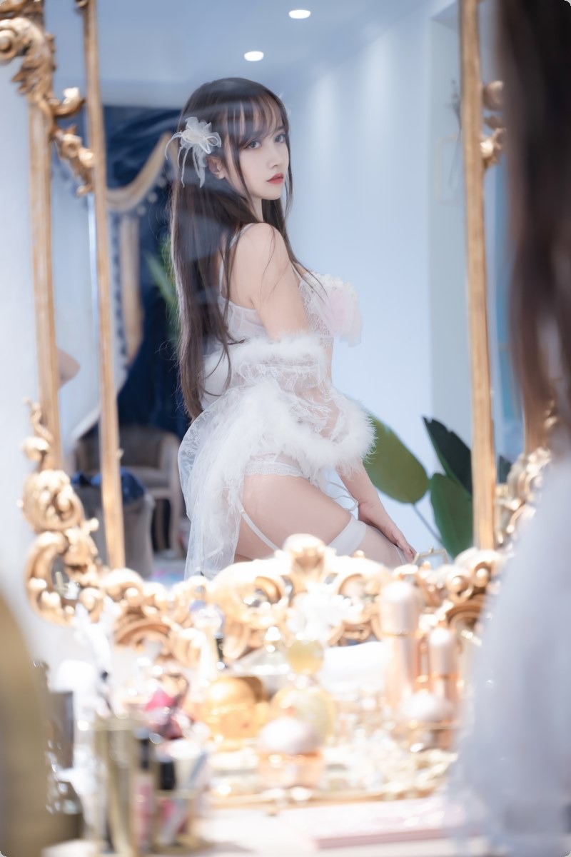 Cos过期米线线喵天使44P今日更新