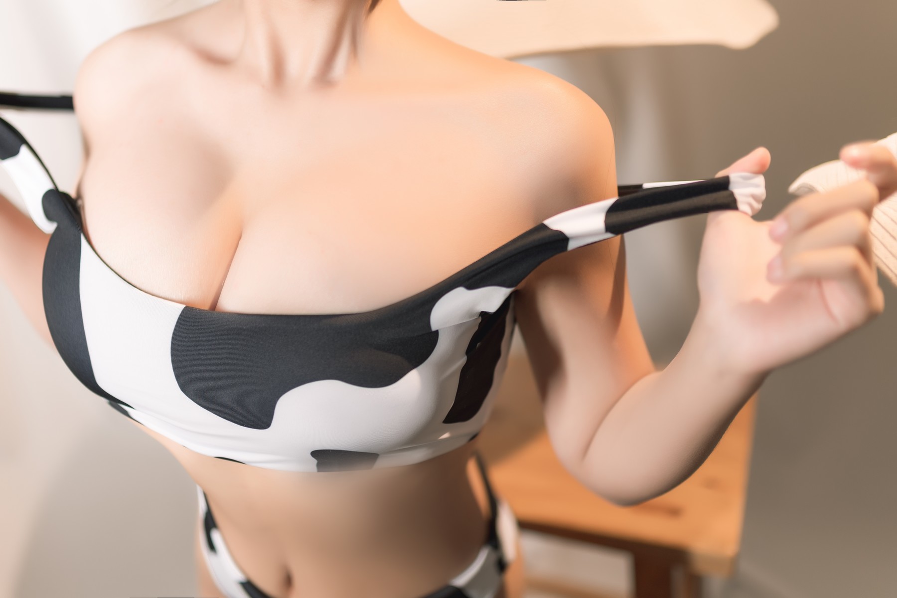 Cosplay蠢沫沫Chunmomo花花牛爆款写真