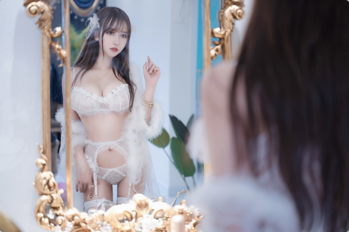 Cos过期米线线喵天使44P今日更新