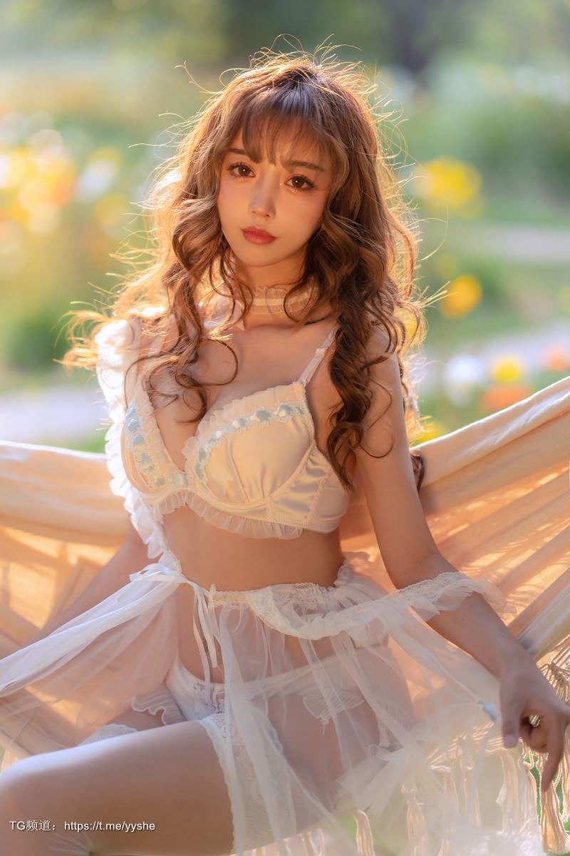 Cos过期米线线喵夏日限定吊床52P免费资源