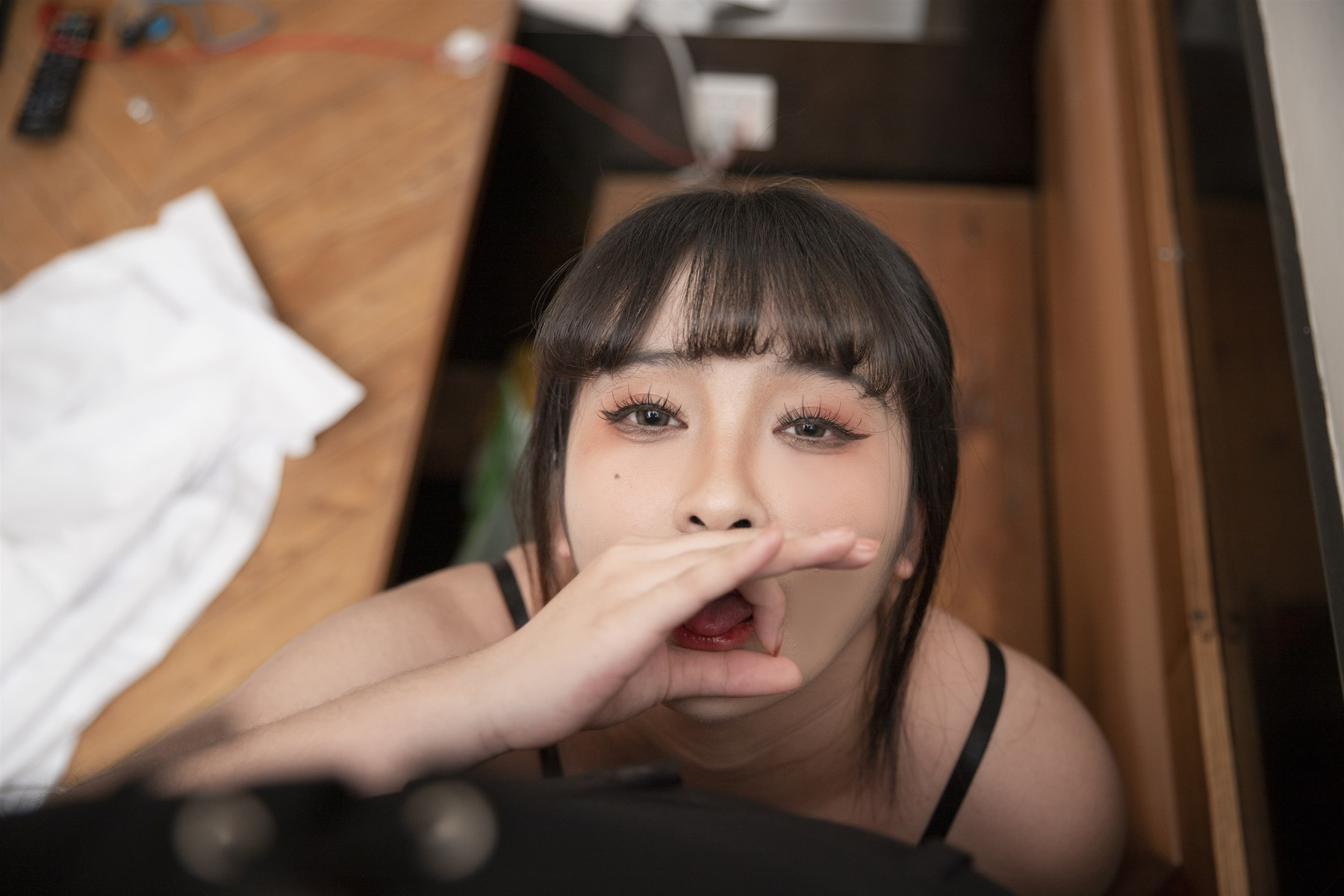 Cosplay洛璃LoLiSAMA醉酒OL免费福利