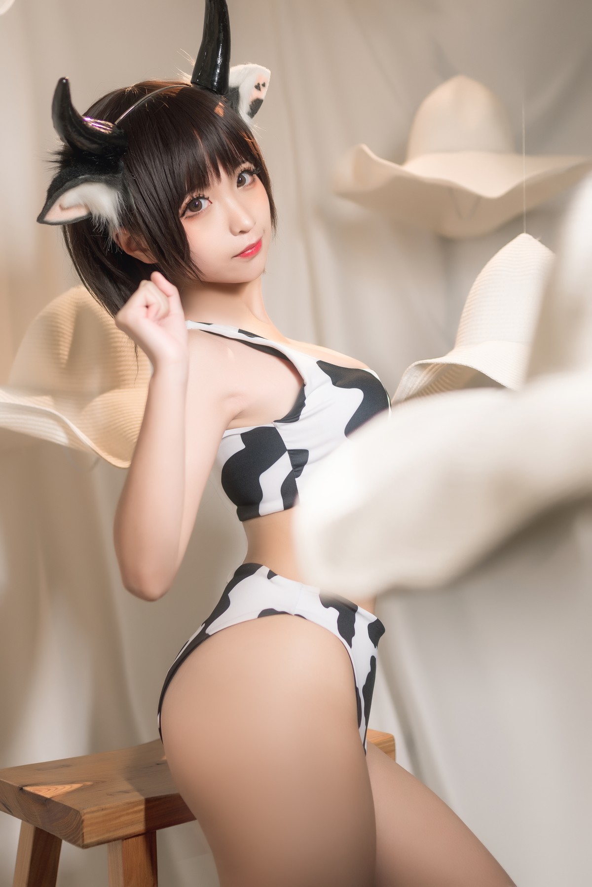 Cosplay蠢沫沫Chunmomo花花牛爆款写真