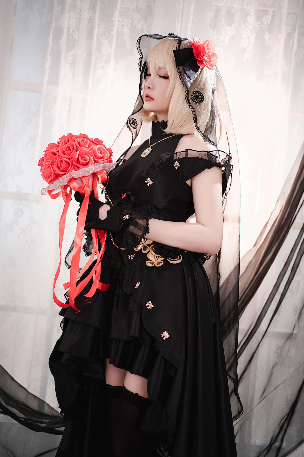 Cosplay星之迟迟HoshililyZ23婚纱4K图集