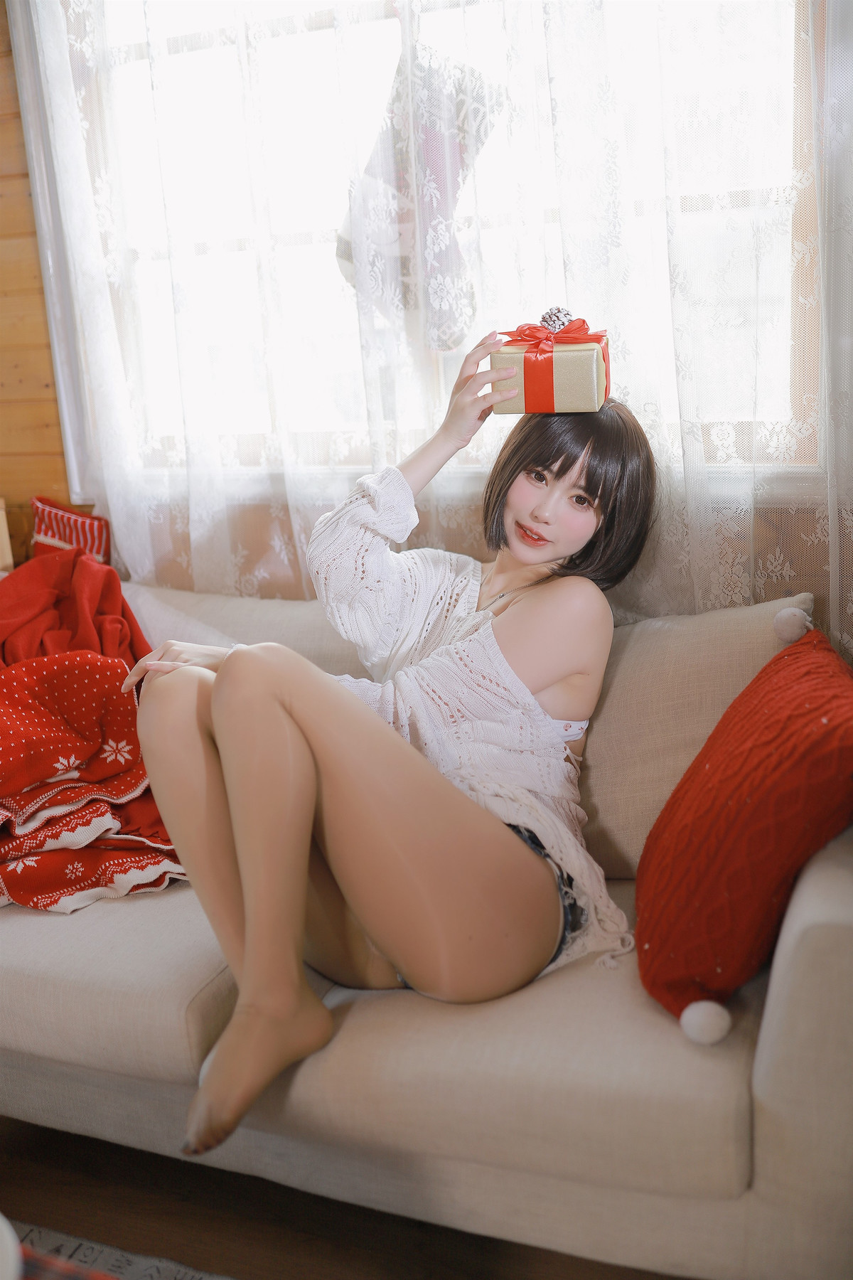 CosplayTina很妖孽呀温柔短发妹妹稀有资源