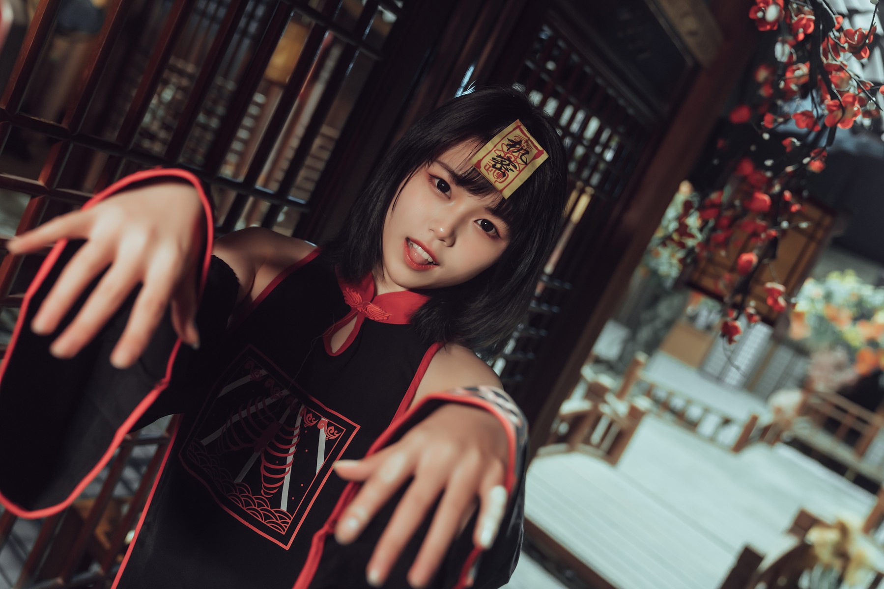 Cosplay七月喵子小僵尸LittleZombie完整版