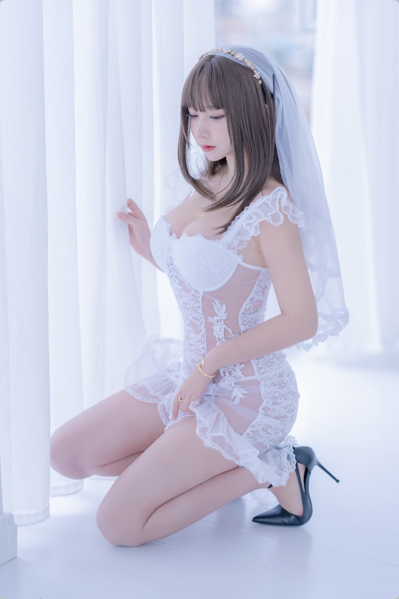 Cos过期米线线喵白雪姬61P网红写真