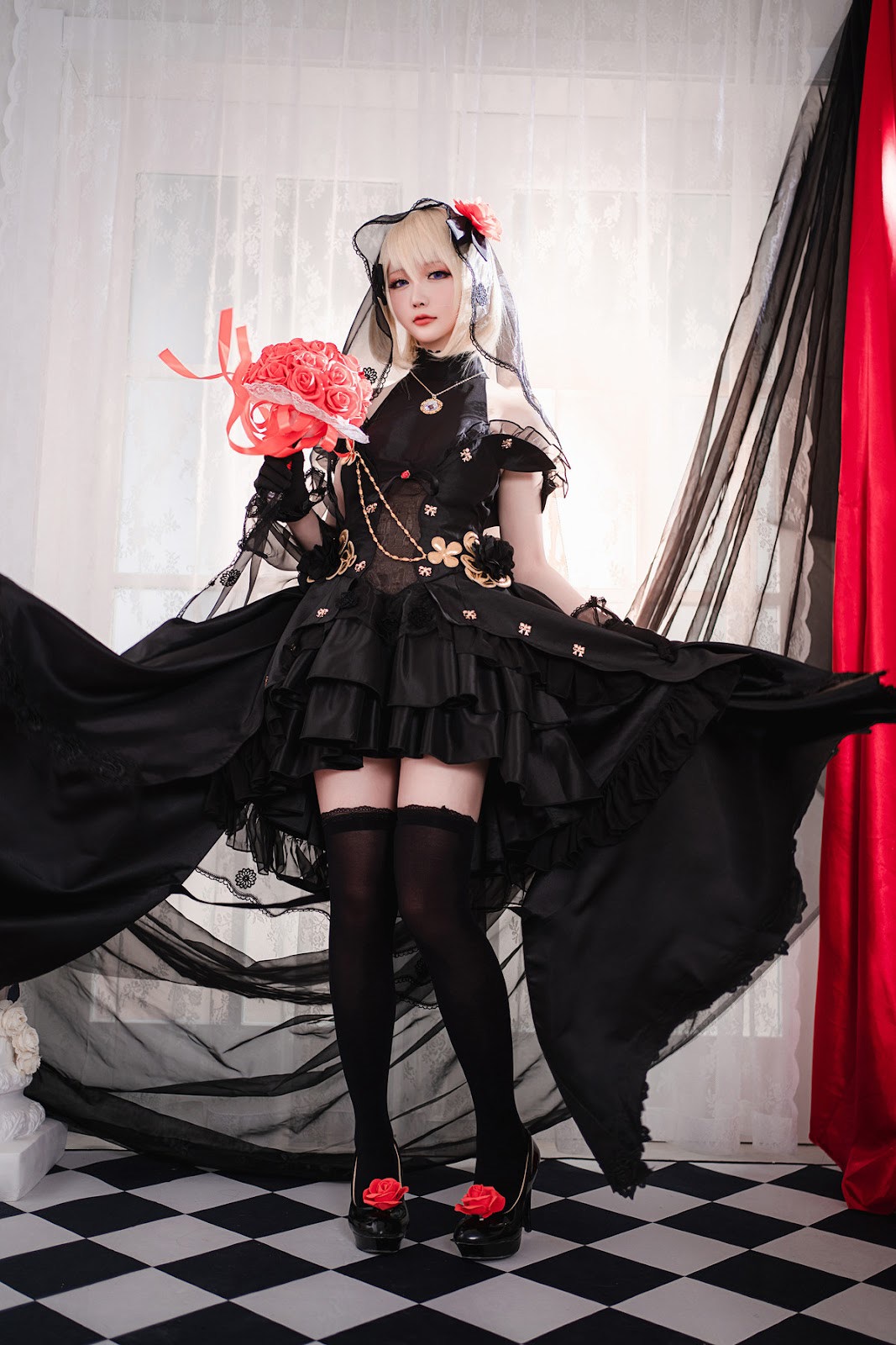 Cosplay星之迟迟HoshililyZ23婚纱4K图集