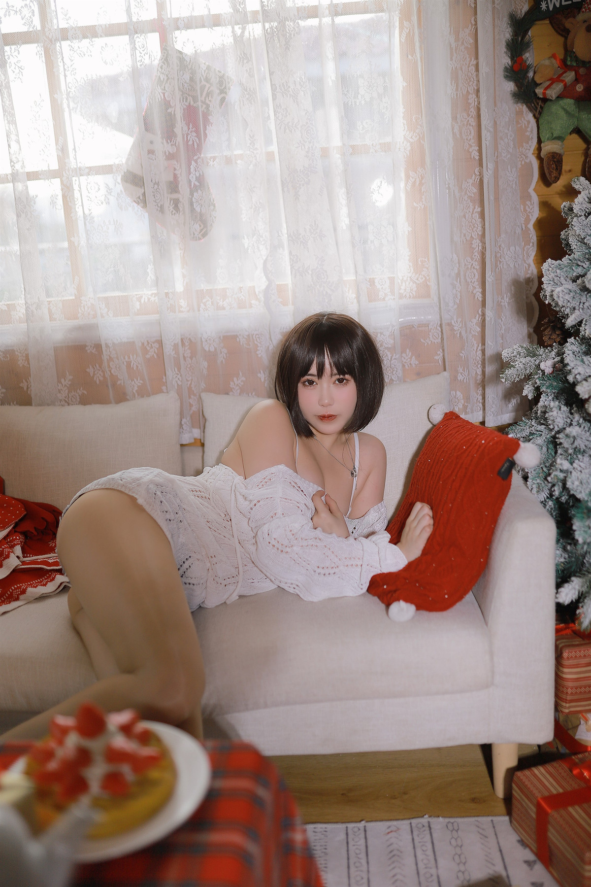 CosplayTina很妖孽呀温柔短发妹妹稀有资源