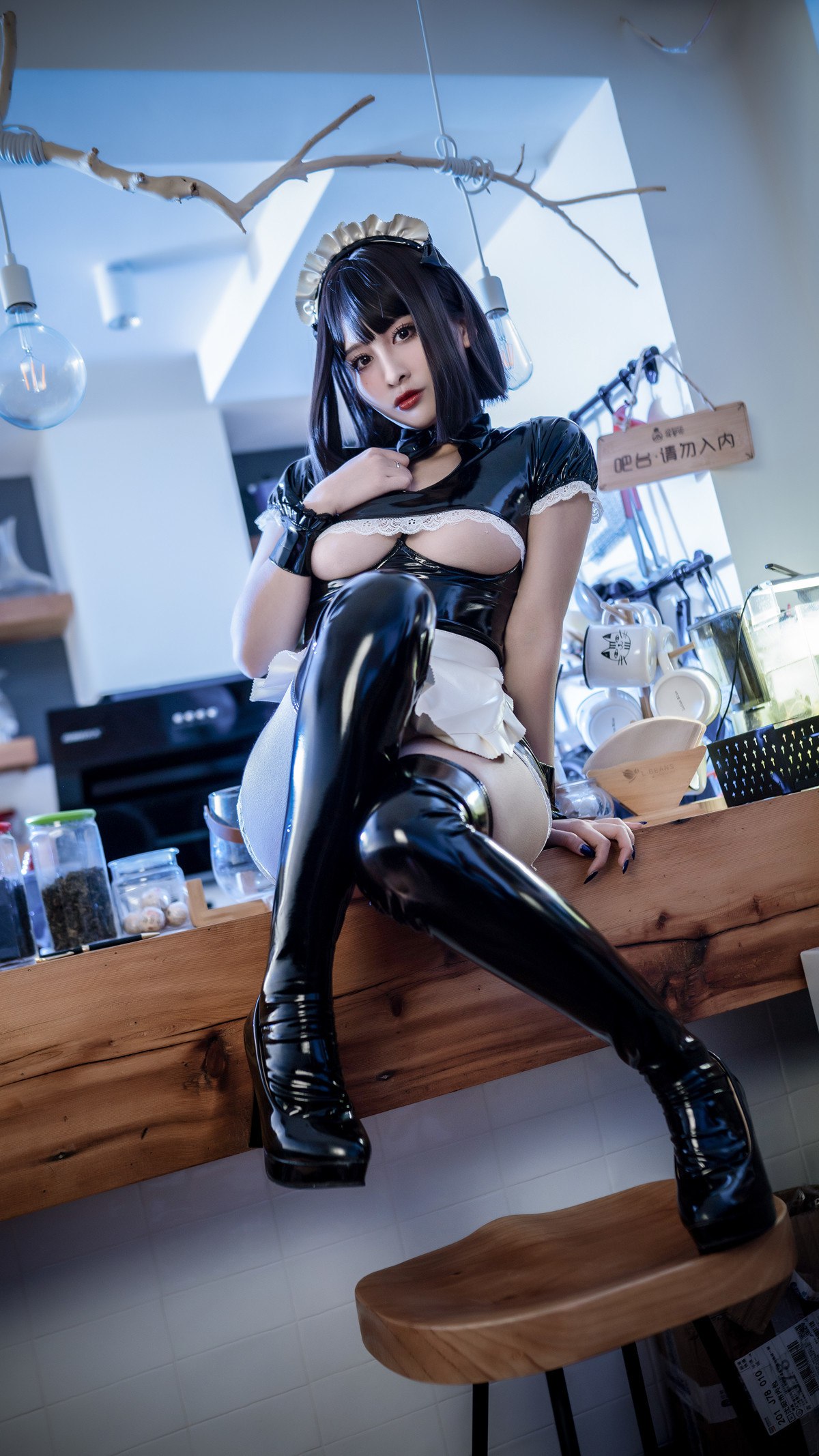 Cosplay洛璃LoLiSAMA半球女仆热门写真
