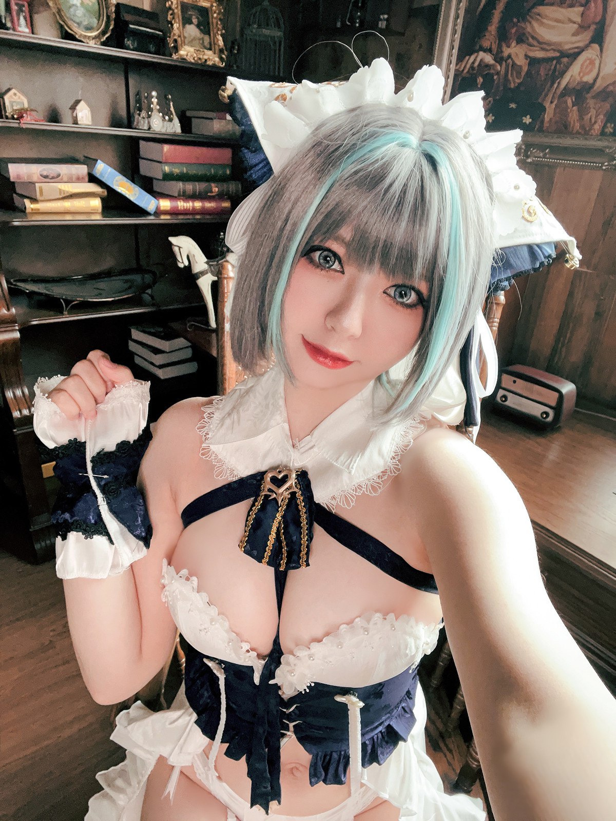 Cosplay半半子Banbanko碧蓝航线柴郡抱枕完整合集