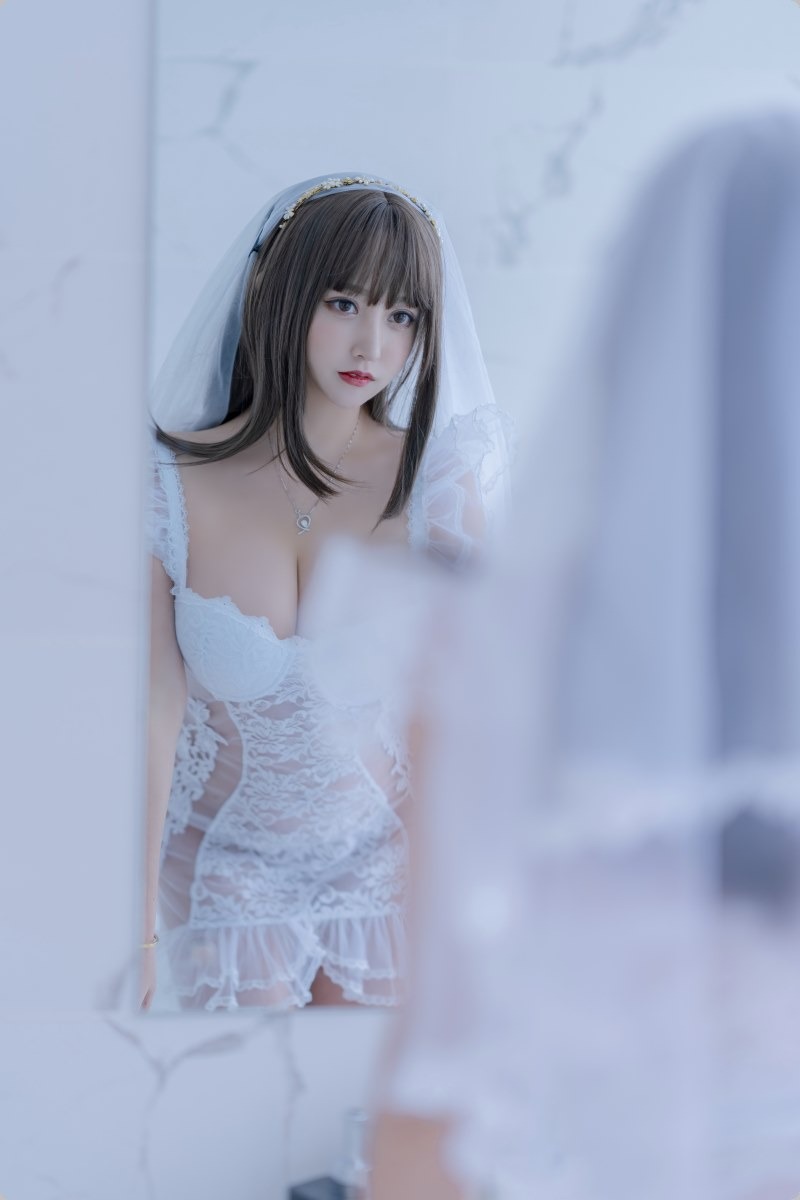 Cos过期米线线喵白雪姬61P网红写真