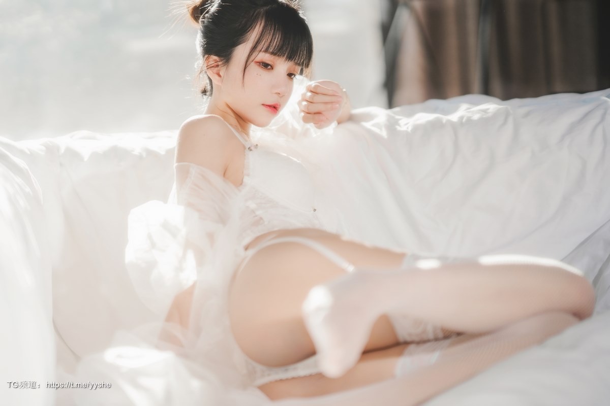 Cos桜桃喵白纱糖69P精选