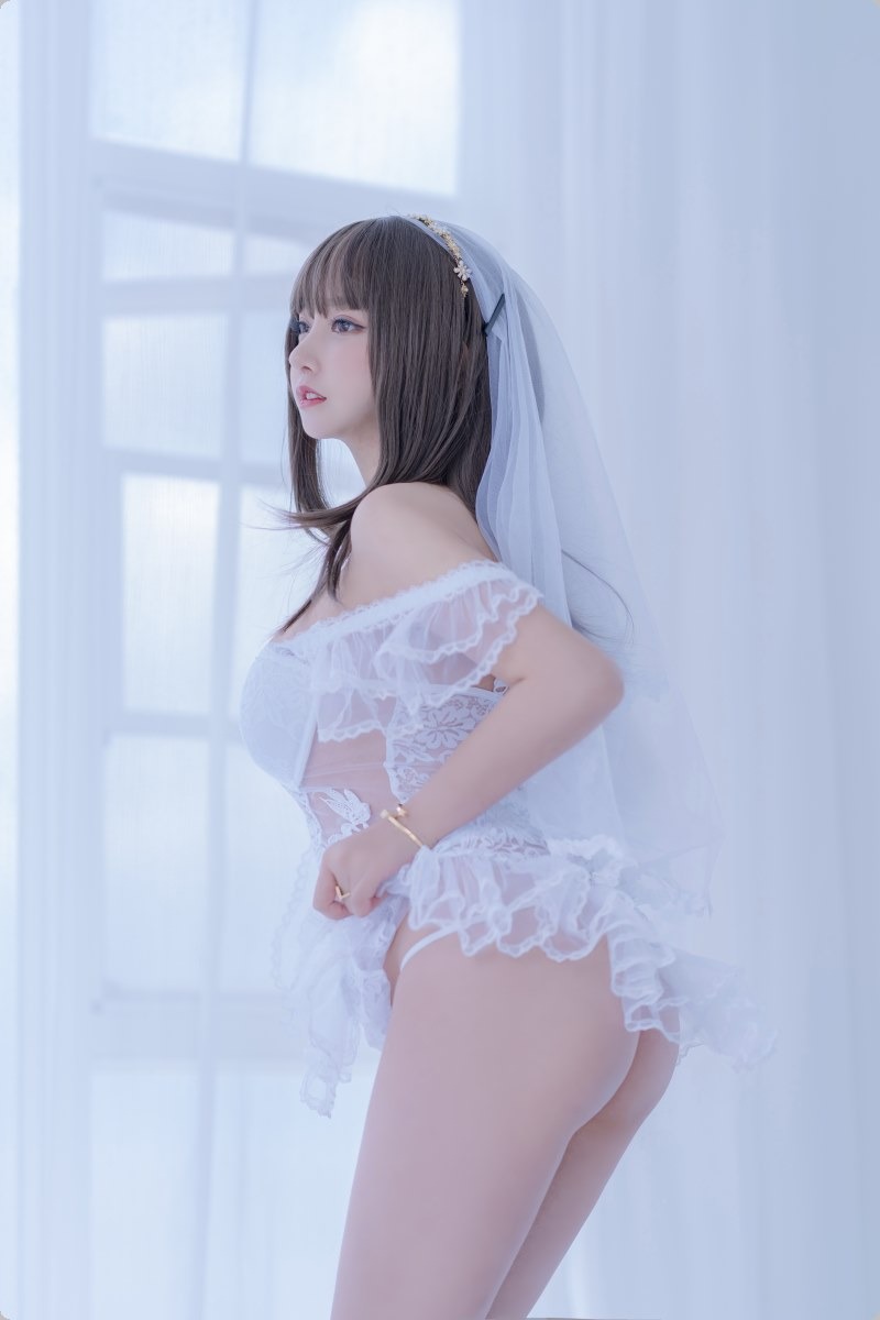 Cos过期米线线喵白雪姬61P网红写真