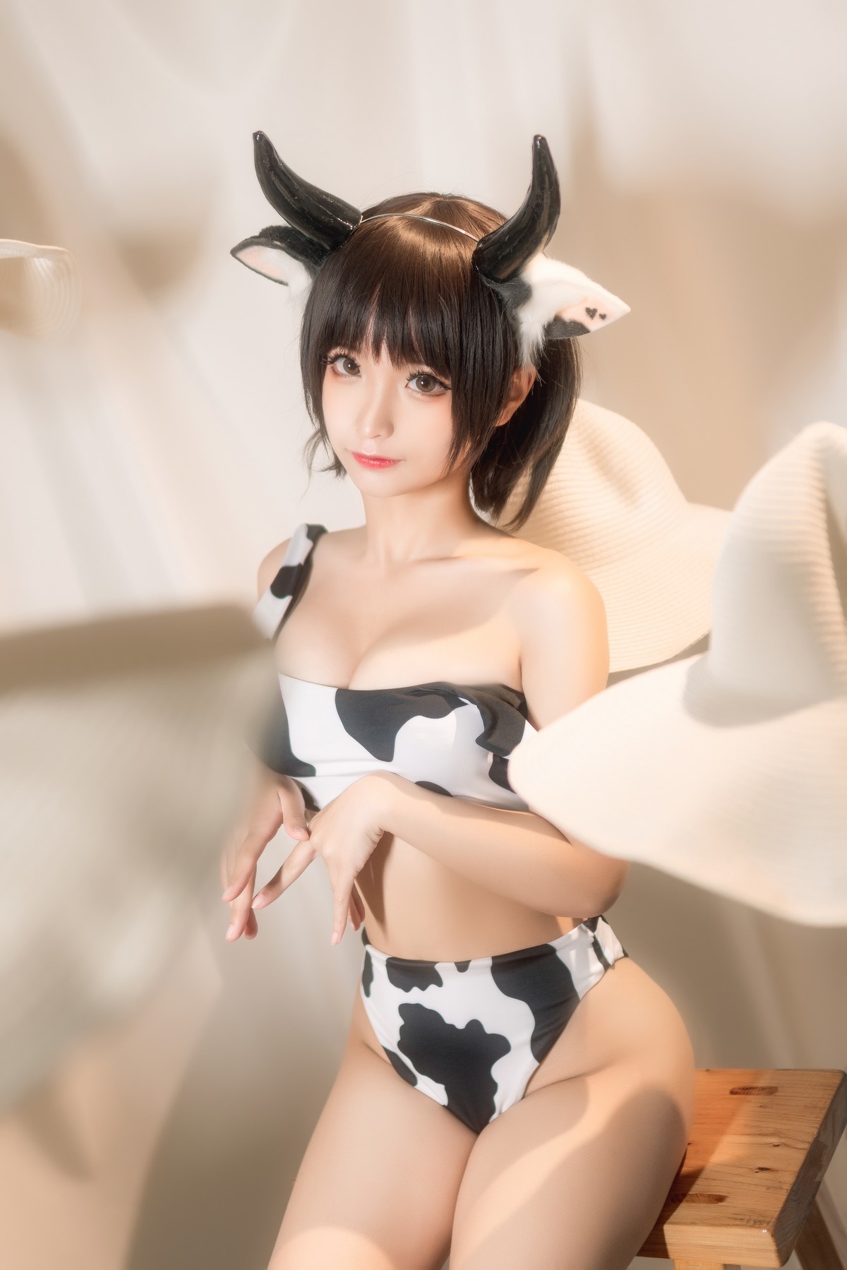 Cosplay蠢沫沫Chunmomo花花牛爆款写真