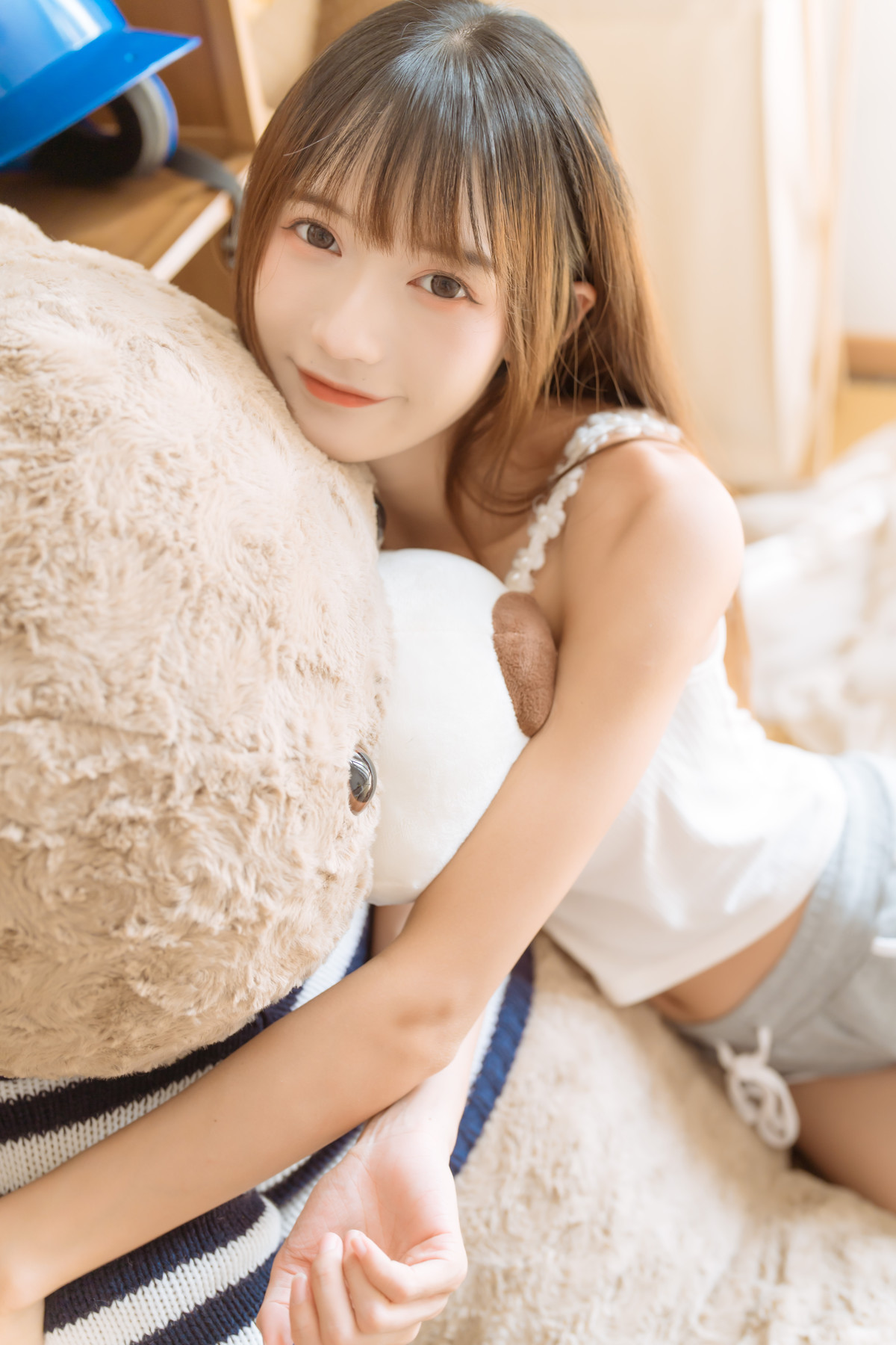 Cosplay兔子Zzz不吃胡萝卜早安少女今日更新