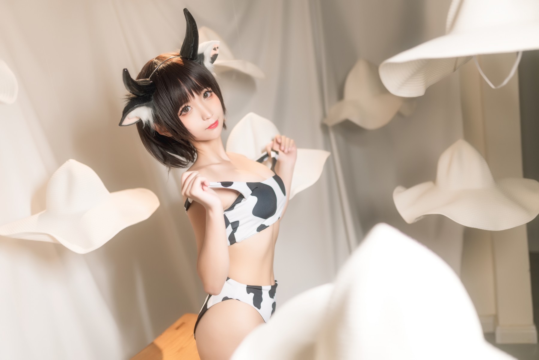 Cosplay蠢沫沫Chunmomo花花牛爆款写真