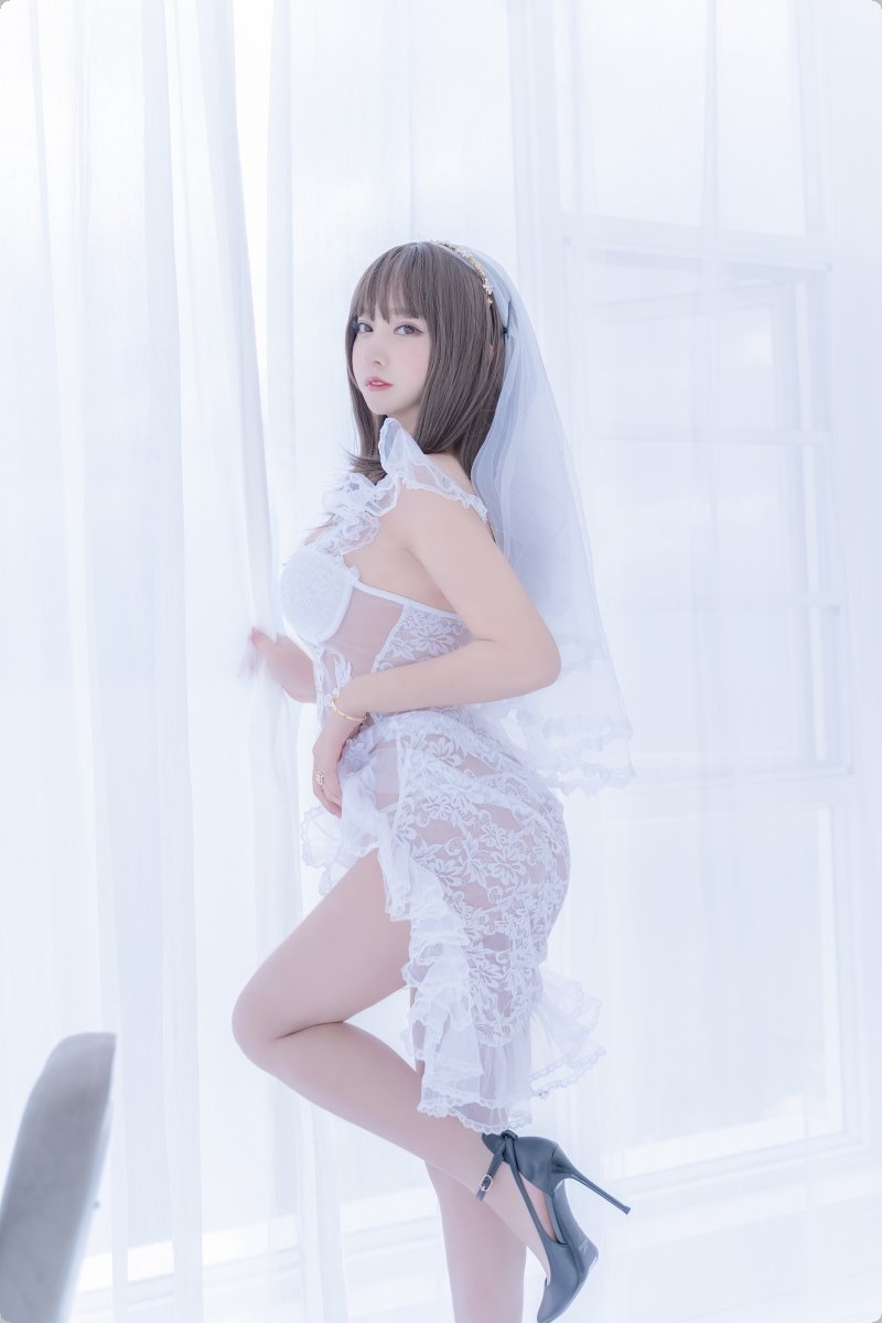 Cos过期米线线喵白雪姬61P网红写真